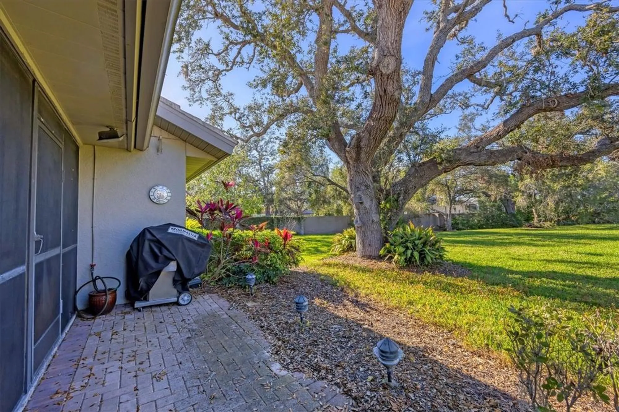 Property Slideshow image 30 of 59 | 3825 wilshire cir 1, Sarasota, FL, 34238