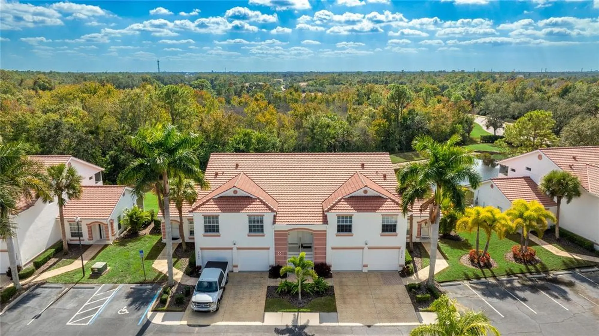 Property Slideshow image 31 of 35 | 7520 marsh orchid cir, Bradenton, FL, 34203