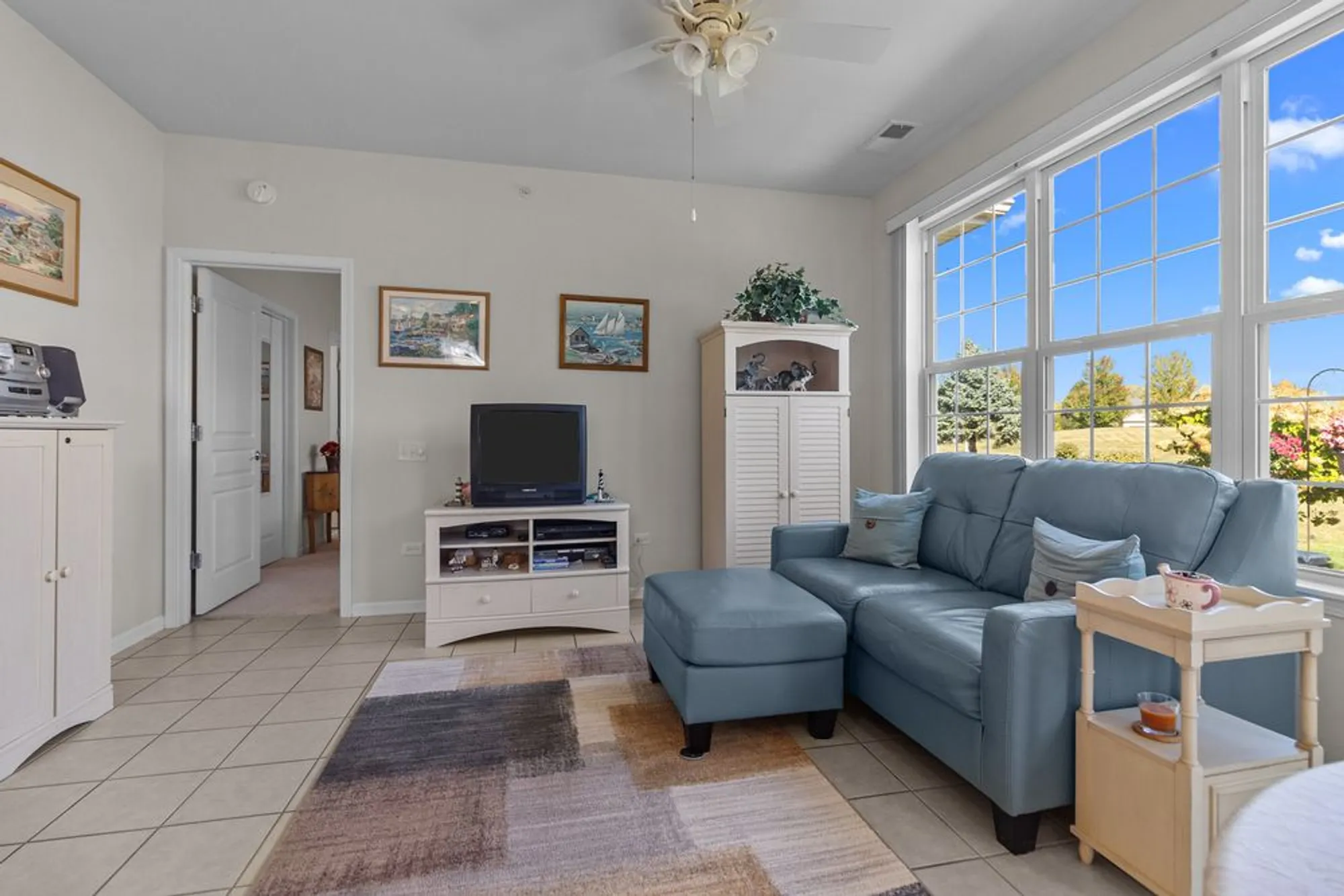 Property Slideshow image 13 of 29 | 12774 holbrook dr, Huntley, IL, 60142