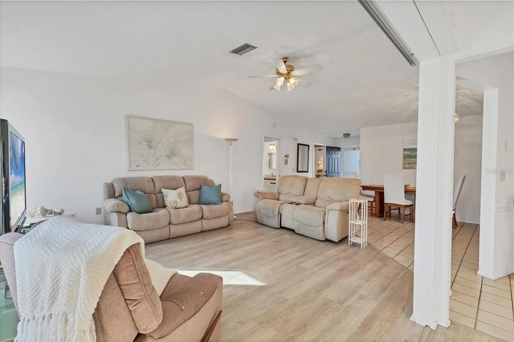 Property Slideshow image 9 of 50 | 604 chestnut ln, Englewood, FL, 34223