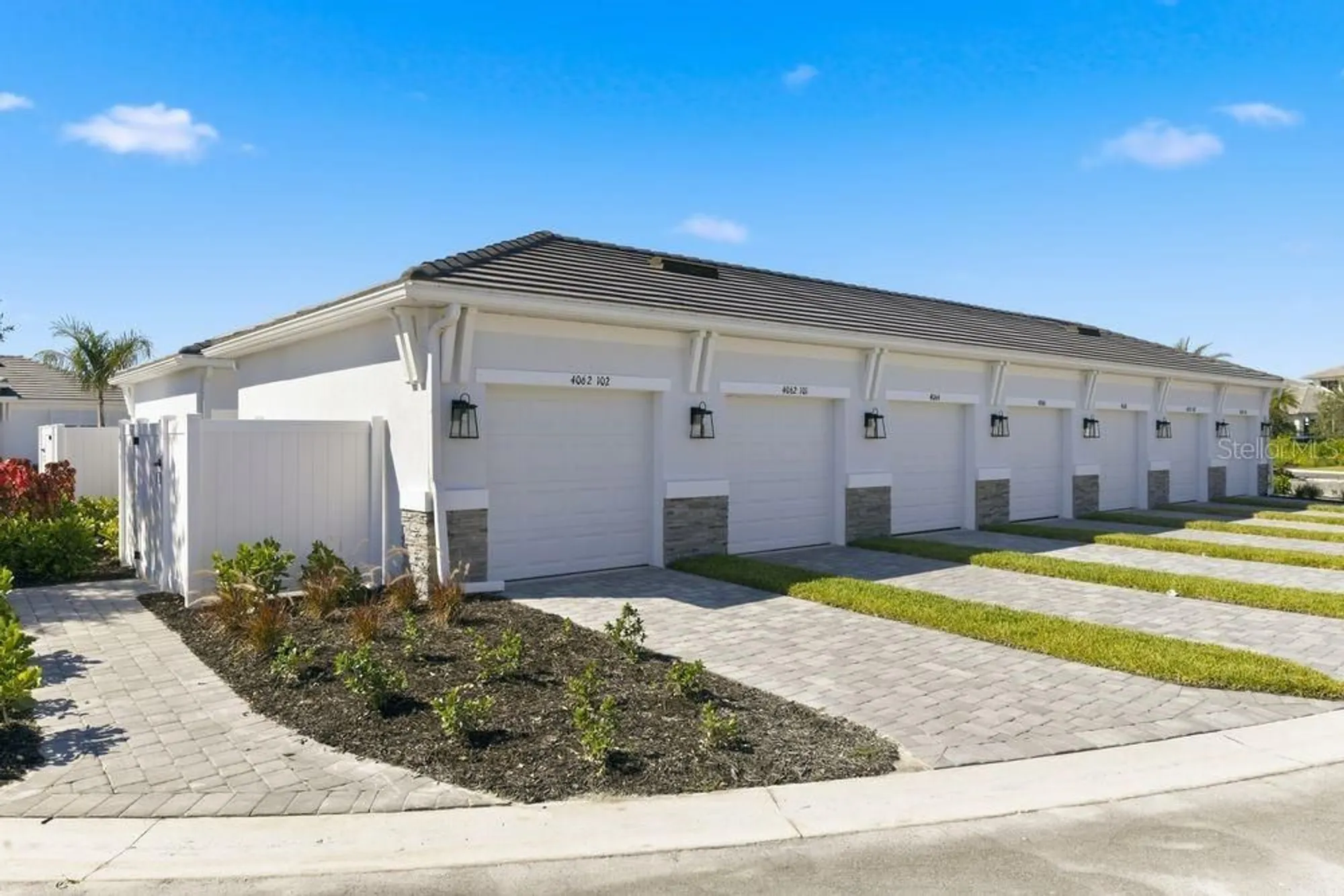 Property Slideshow image 16 of 36 | 4062 santa caterina blvd # 102, Bradenton, FL, 34211