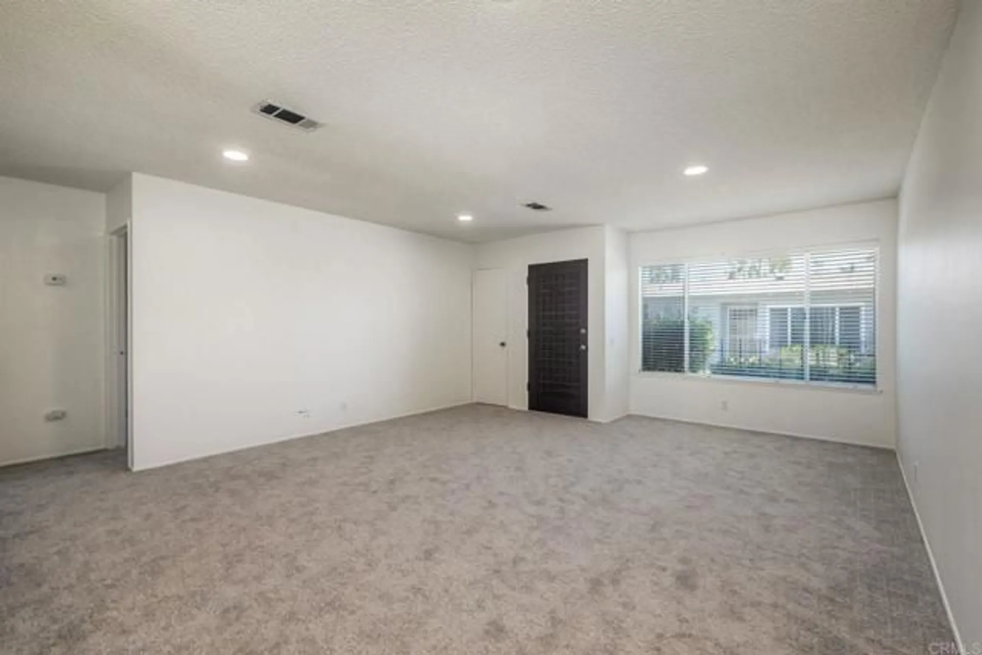Property Slideshow image 5 of 41 | 3839 vista campana 16, Oceanside, CA, 92057