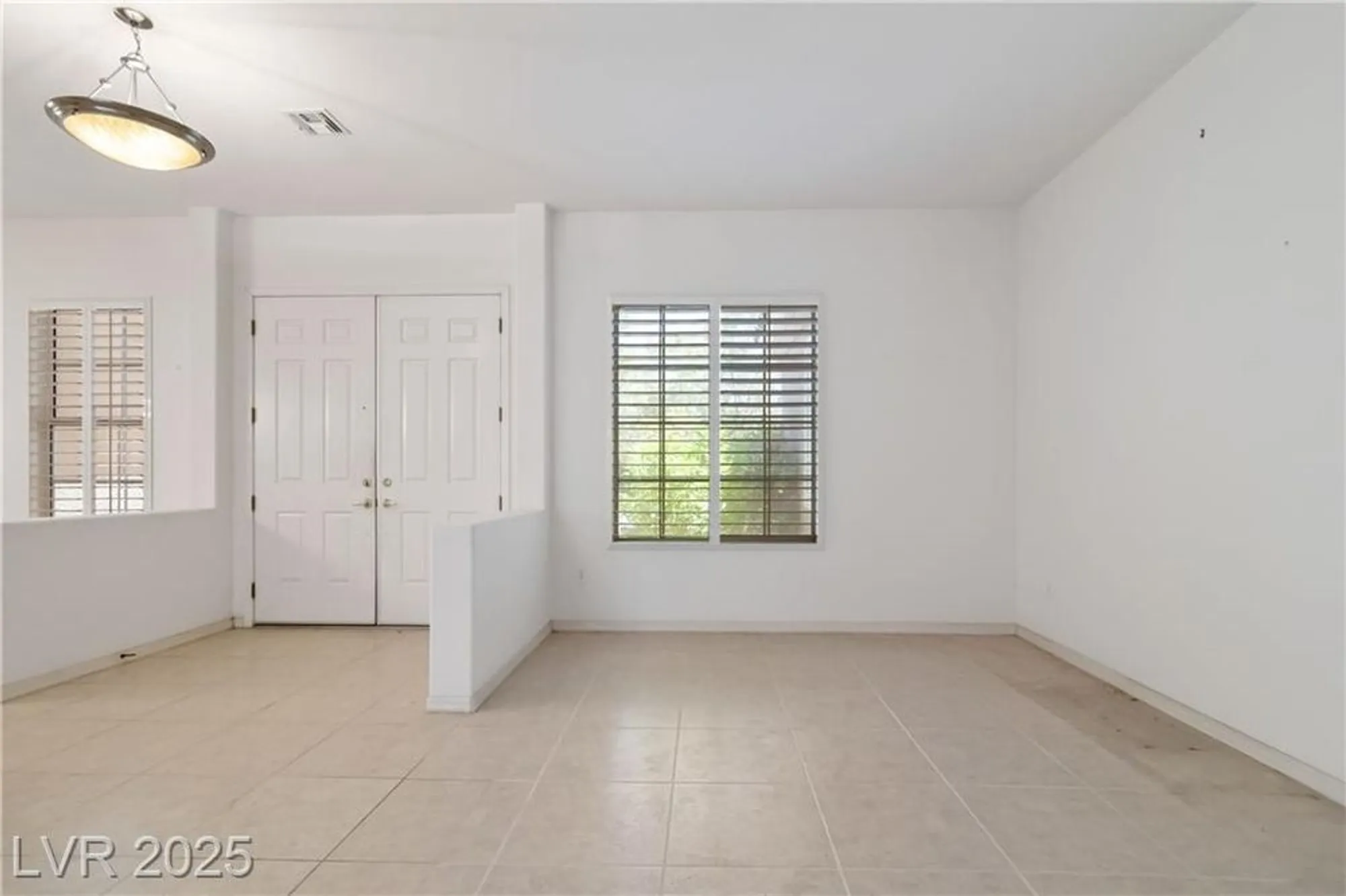 Property Slideshow image 10 of 51 | 1629 black fox canyon rd, Henderson, NV, 89052