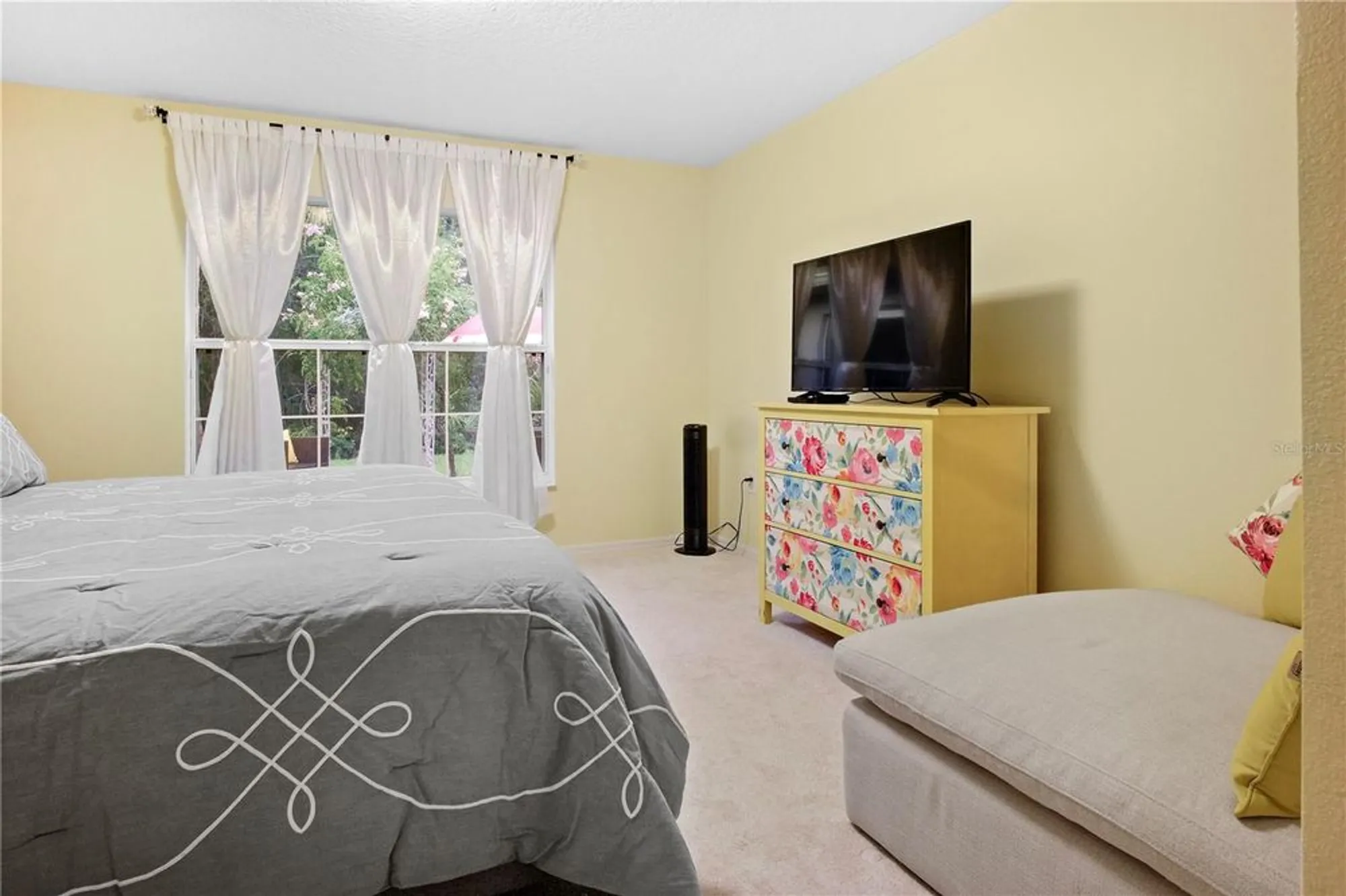 Property Slideshow image 21 of 36 | 516 millifiora ln, Kissimmee, FL, 34759