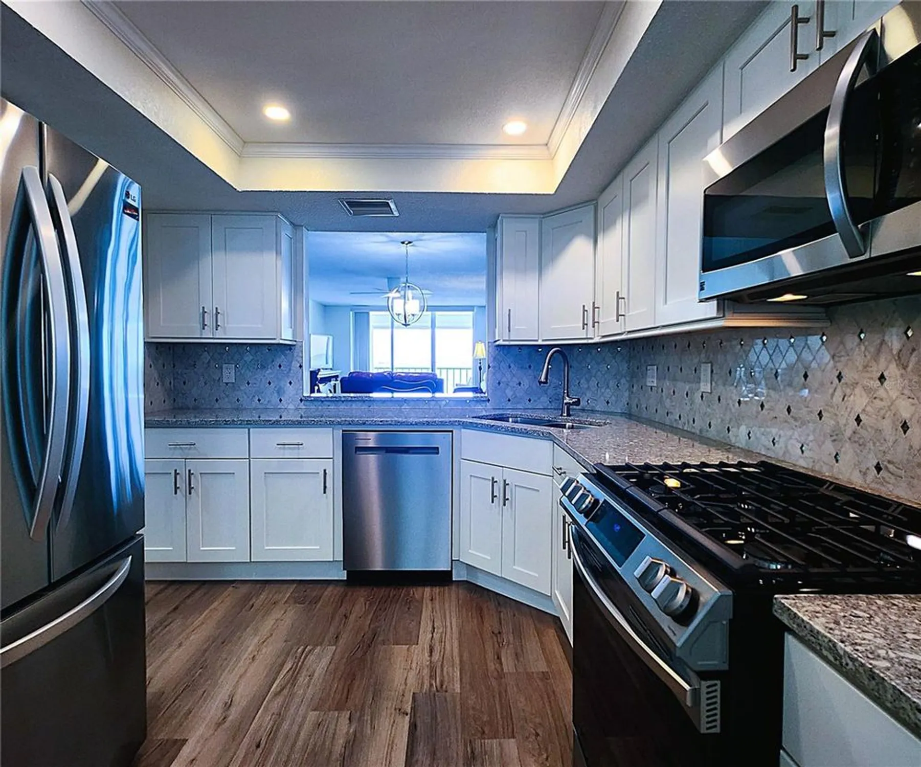 Property Slideshow image 33 of 59 | 6060 shore blvd 903, Gulfport, FL, 33707