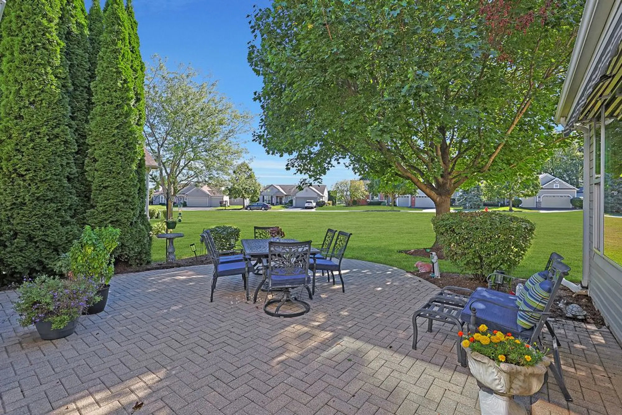 Property Slideshow image 5 of 9 | 12913 w willow creek ln, Huntley, IL, 60142