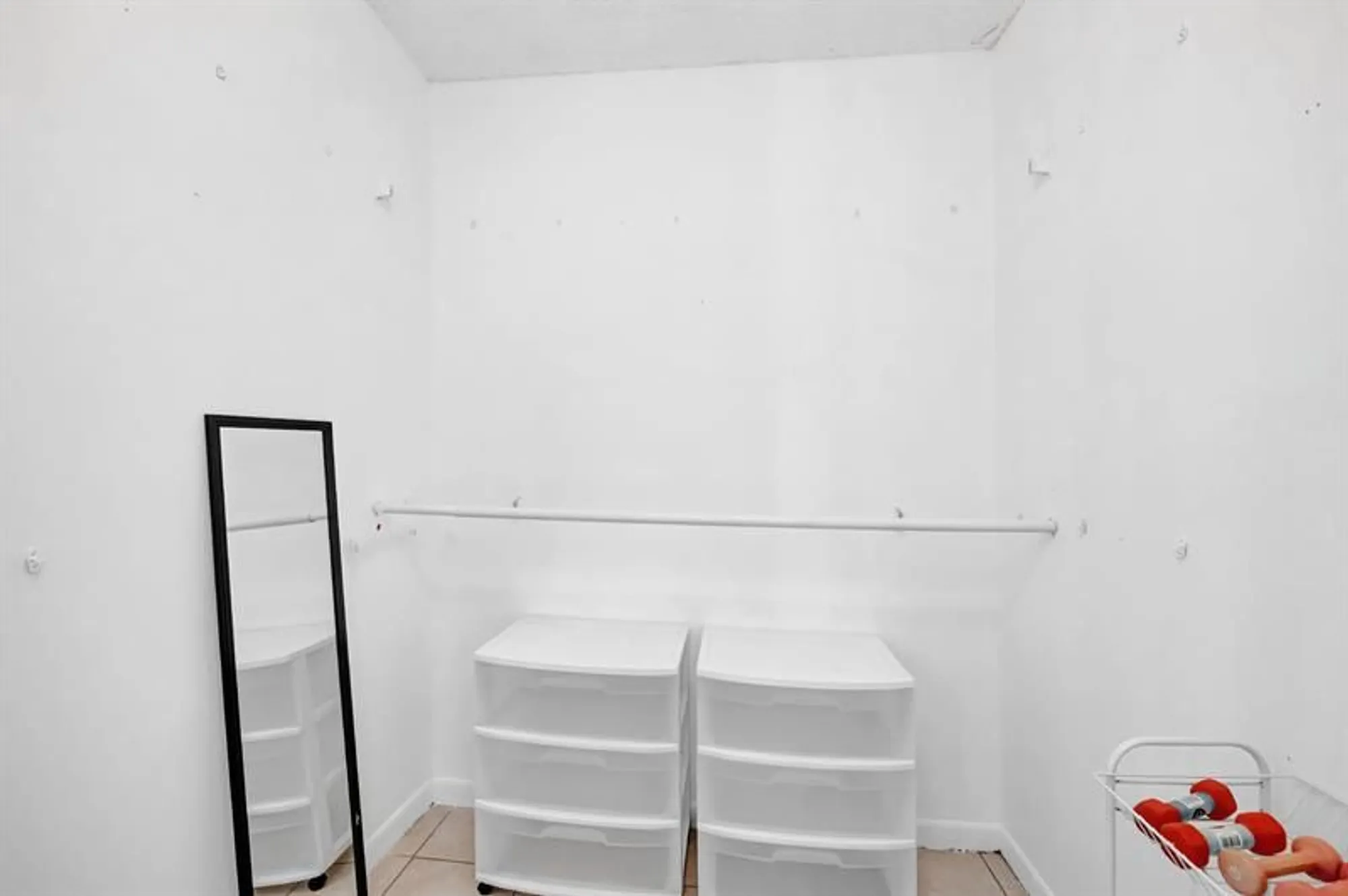 Property Slideshow image 20 of 25 | 9460 s belfort cir # l3-111, Tamarac, FL, 33321