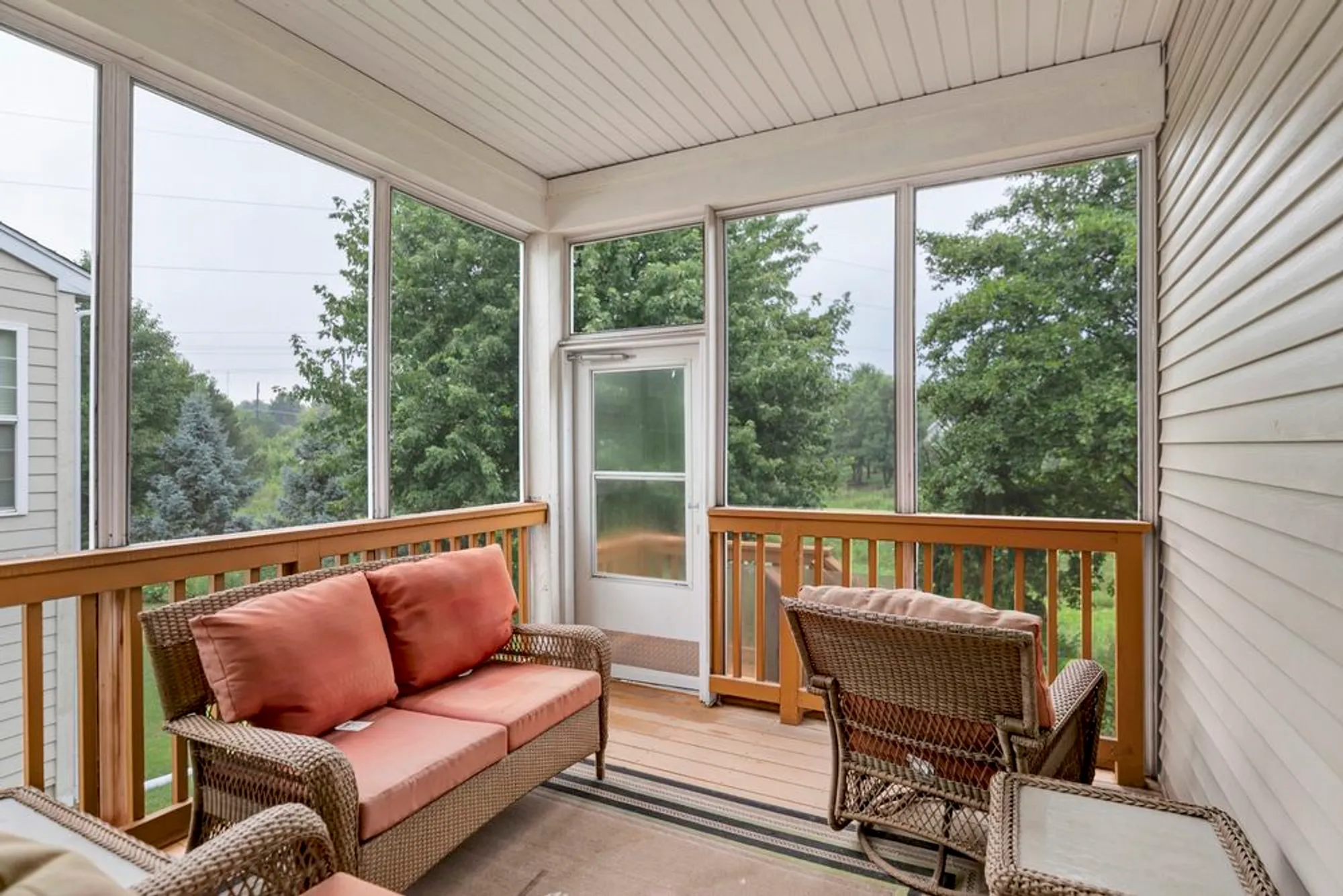 Property Slideshow image 38 of 43 | 3848 valhalla dr, Elgin, IL, 60124