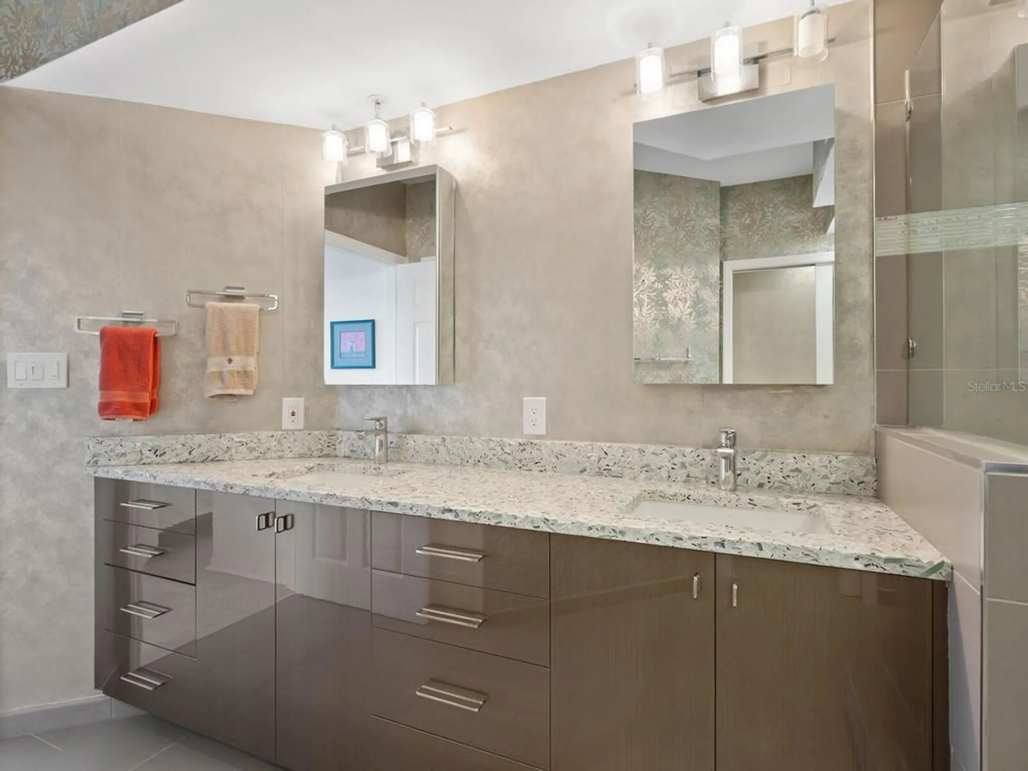 Property Slideshow image 25 of 59 | 5420 eagles point cir apt 105, Sarasota, FL, 34231