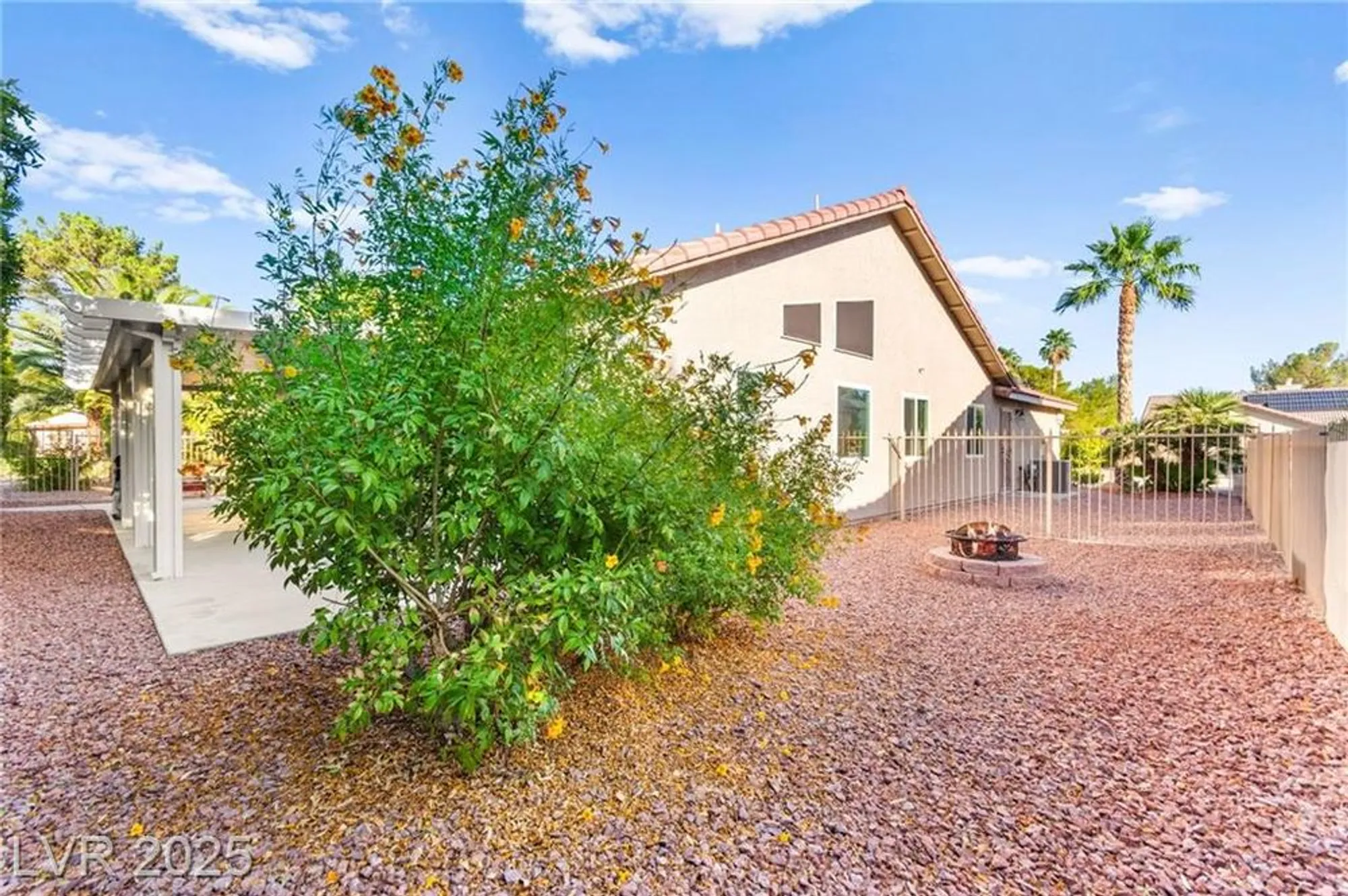 Property Slideshow image 48 of 65 | 5245 woodlawn ln, Las Vegas, NV, 89130