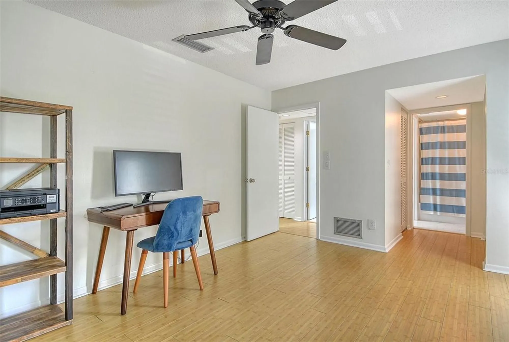 Property Slideshow image 37 of 84 | 1473 landings cir # 44, Sarasota, FL, 34231