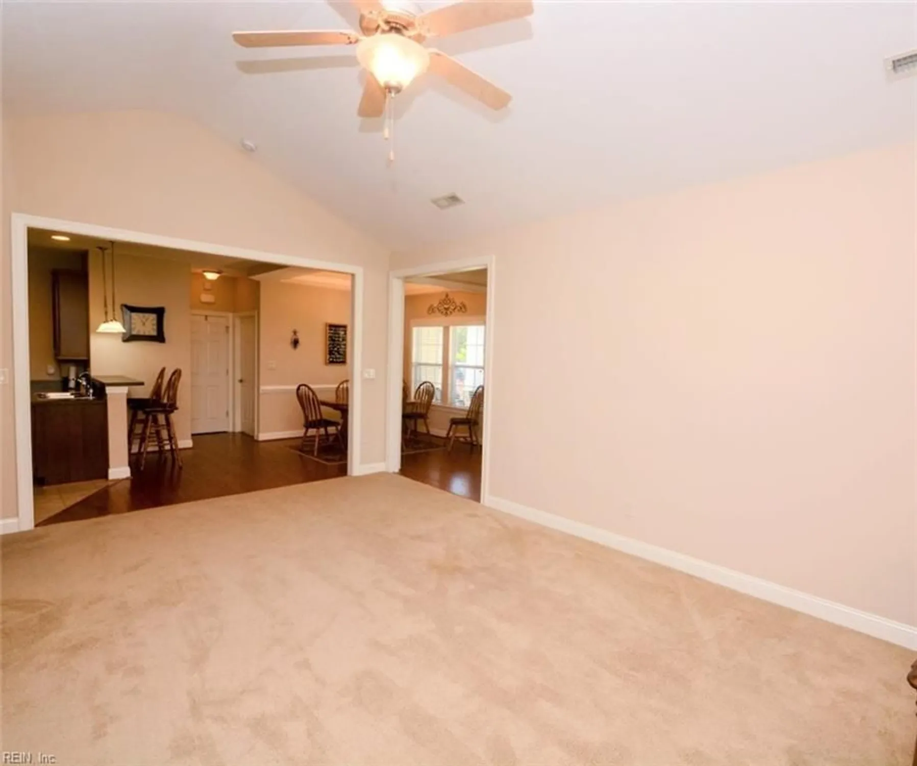 Property Slideshow image 6 of 41 | 1443 thistlewood ln, Chesapeake, VA, 23320