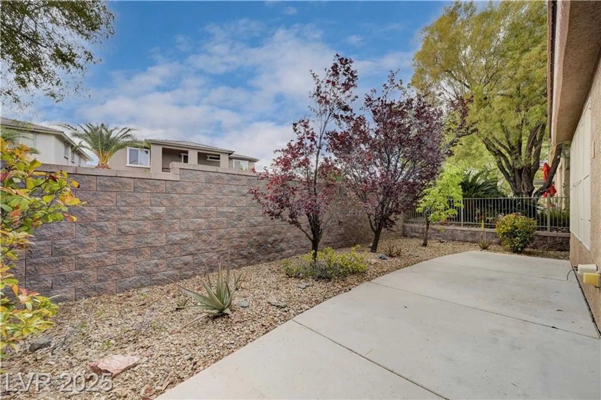 Property Slideshow image 37 of 99 | 10241 premia pl, Las Vegas, NV, 89135