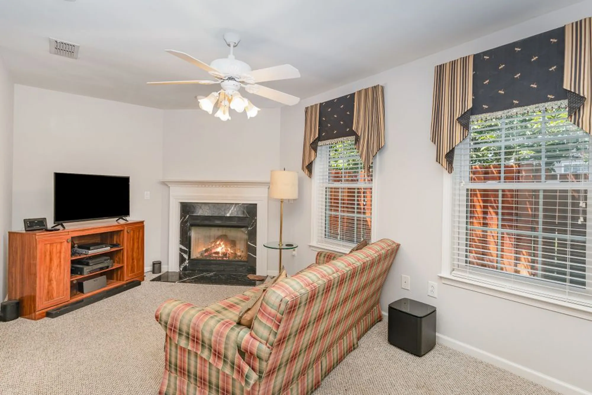 Property Slideshow image 14 of 15 | 646 forest glen cir, Murfreesboro, TN, 37128