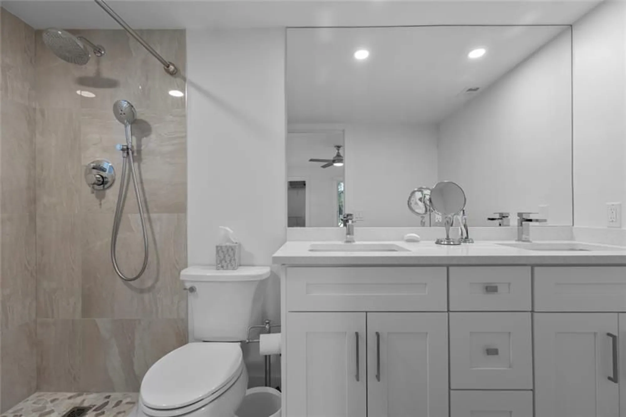 Property Slideshow image 10 of 15 | 4301 martinique cir m2, Coconut Creek, FL, 33066