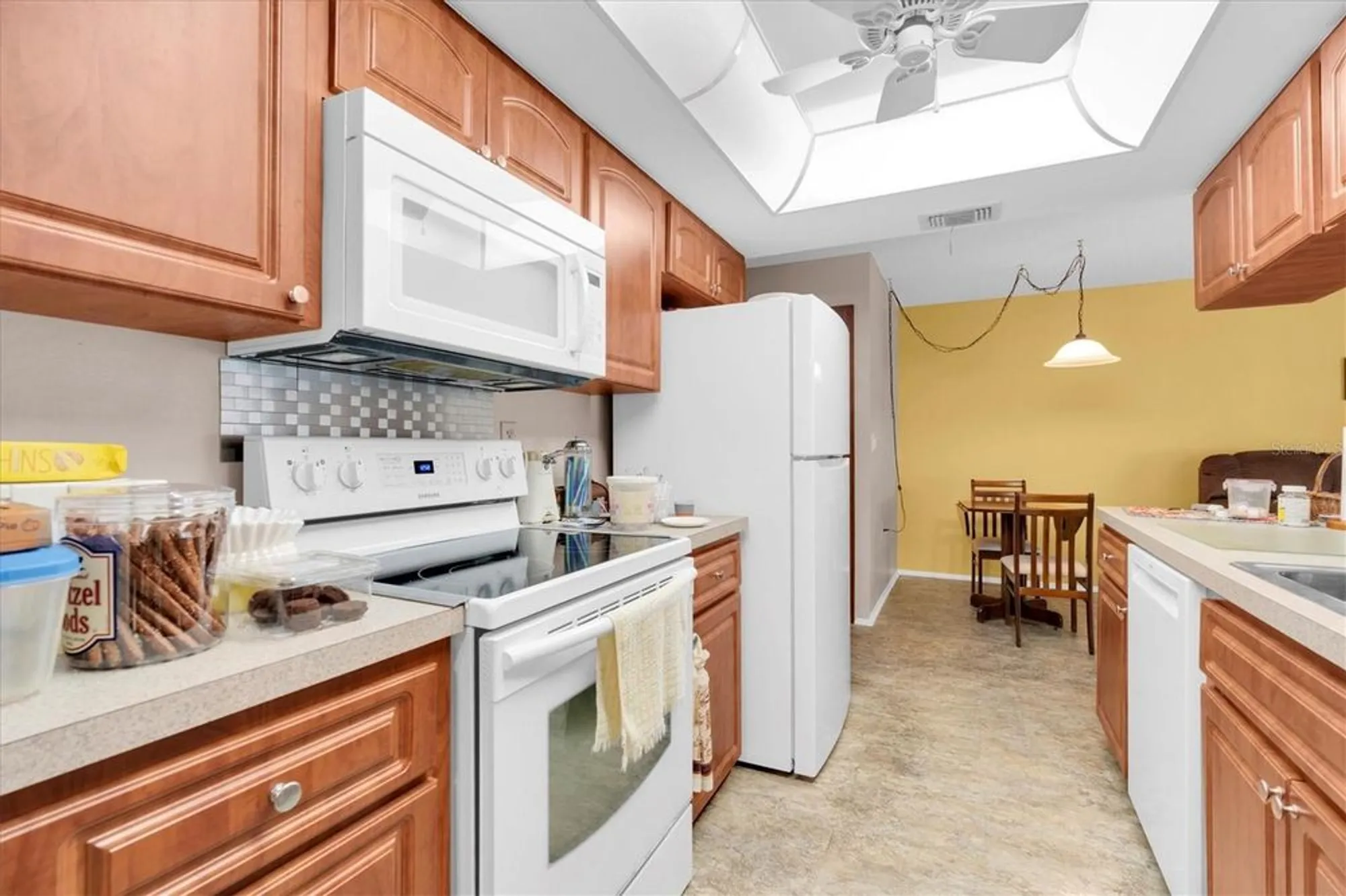 Property Slideshow image 12 of 47 | 10800 teer ln, Port Richey, FL, 34668