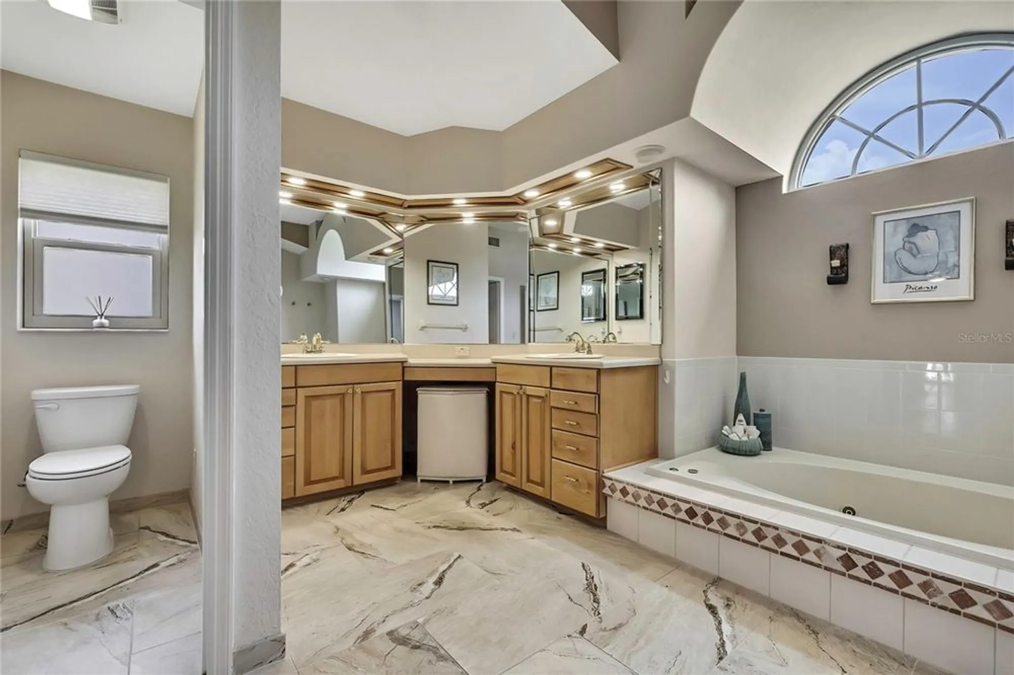 Property Slideshow image 36 of 79 | 9346 southern belle dr, Weeki Wachee, FL, 34613