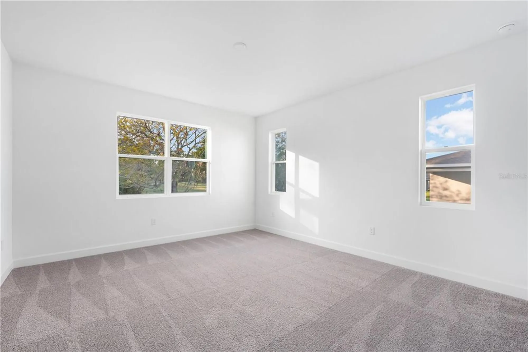 Property Slideshow image 26 of 32 | 9211 players dr, Weeki Wachee, FL, 34613