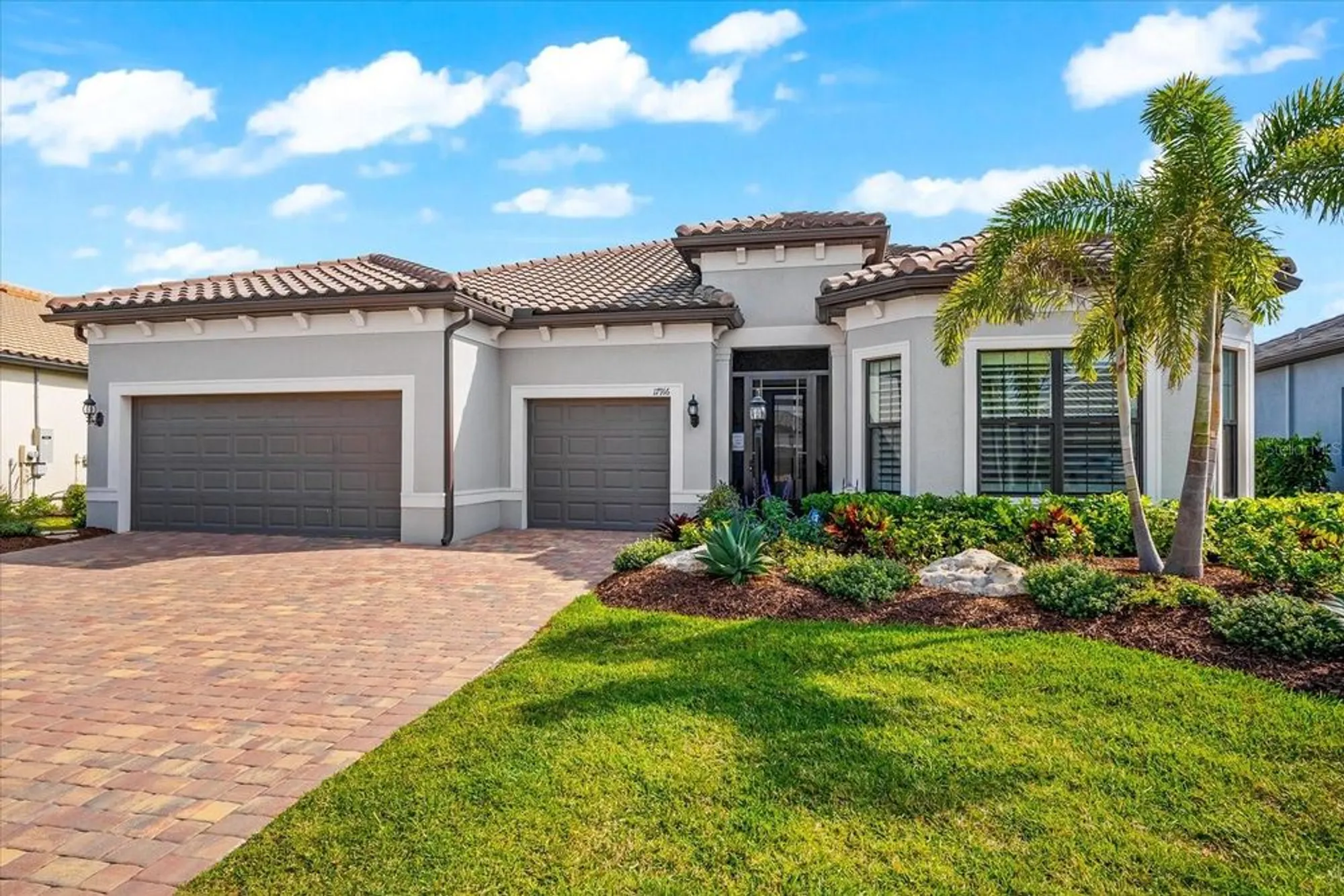 Property Slideshow image 1 of 99 | 17916 northwood pl, Lakewood Ranch, FL, 34202