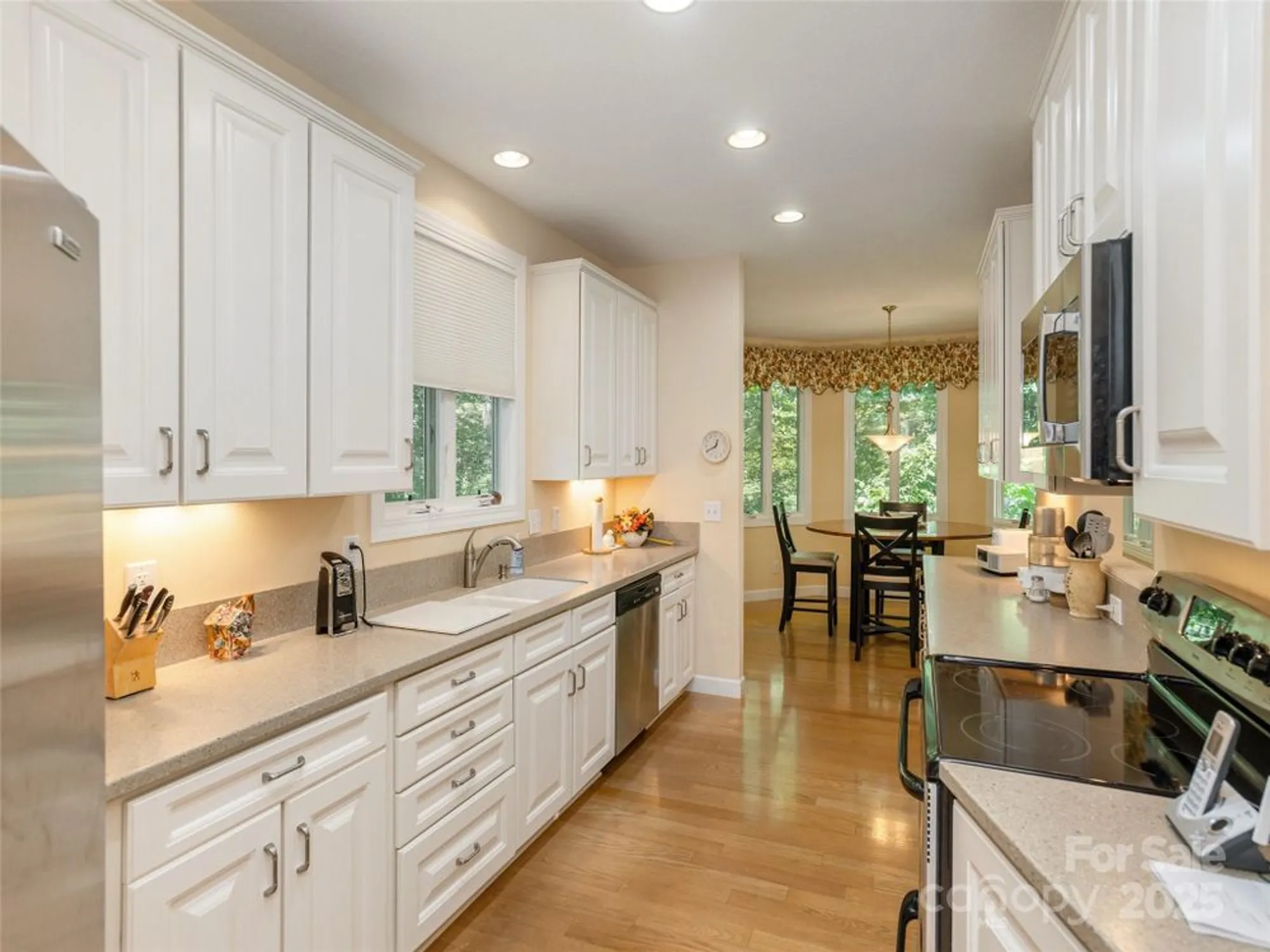 Property Slideshow image 14 of 44 | 17 high park ct, Hendersonville, NC, 28791
