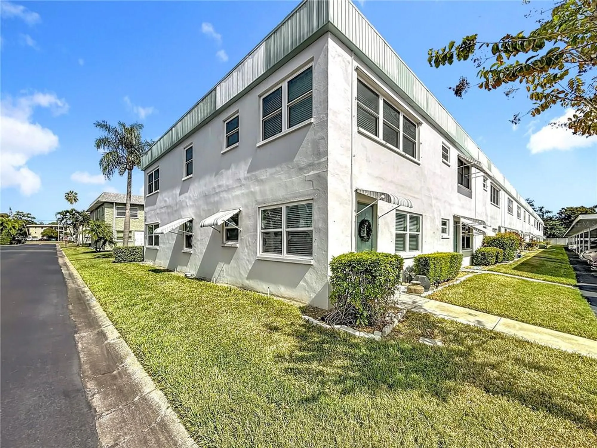 Property Slideshow image 40 of 64 | 5267 81st st n apt 26, Saint Petersburg, FL, 33709