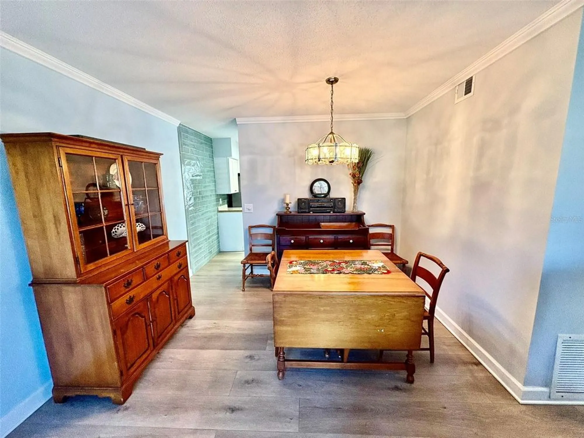 Property Slideshow image 9 of 55 | 2463 brazilia dr 53, Clearwater, FL, 33763