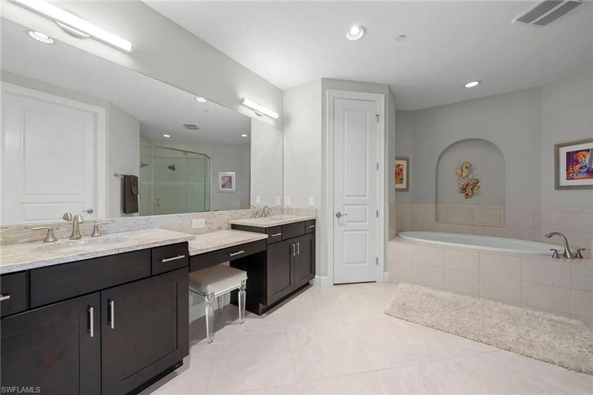 Property Slideshow image 7 of 48 | 4750 via del corso ln 201, Bonita Springs, FL, 34134