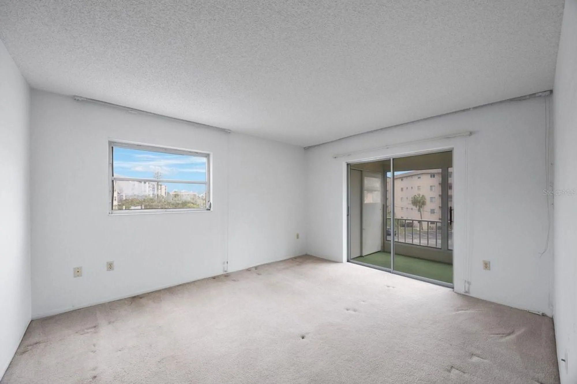 Property Slideshow image 20 of 39 | 4155 heron way # e-301, Bradenton, FL, 34205