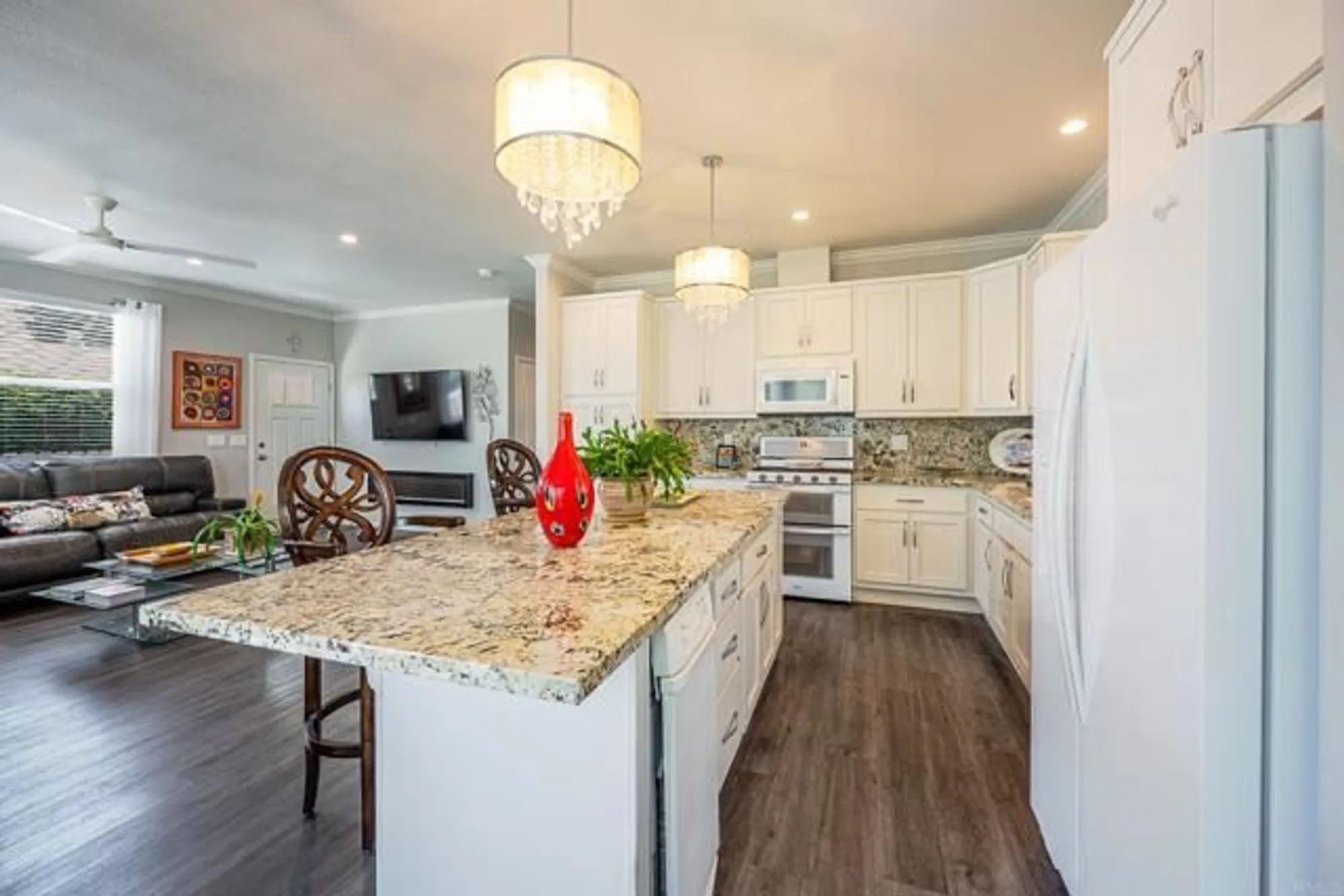 Property Slideshow image 12 of 43 | 4650 dulin rd spc 192, Fallbrook, CA, 92028