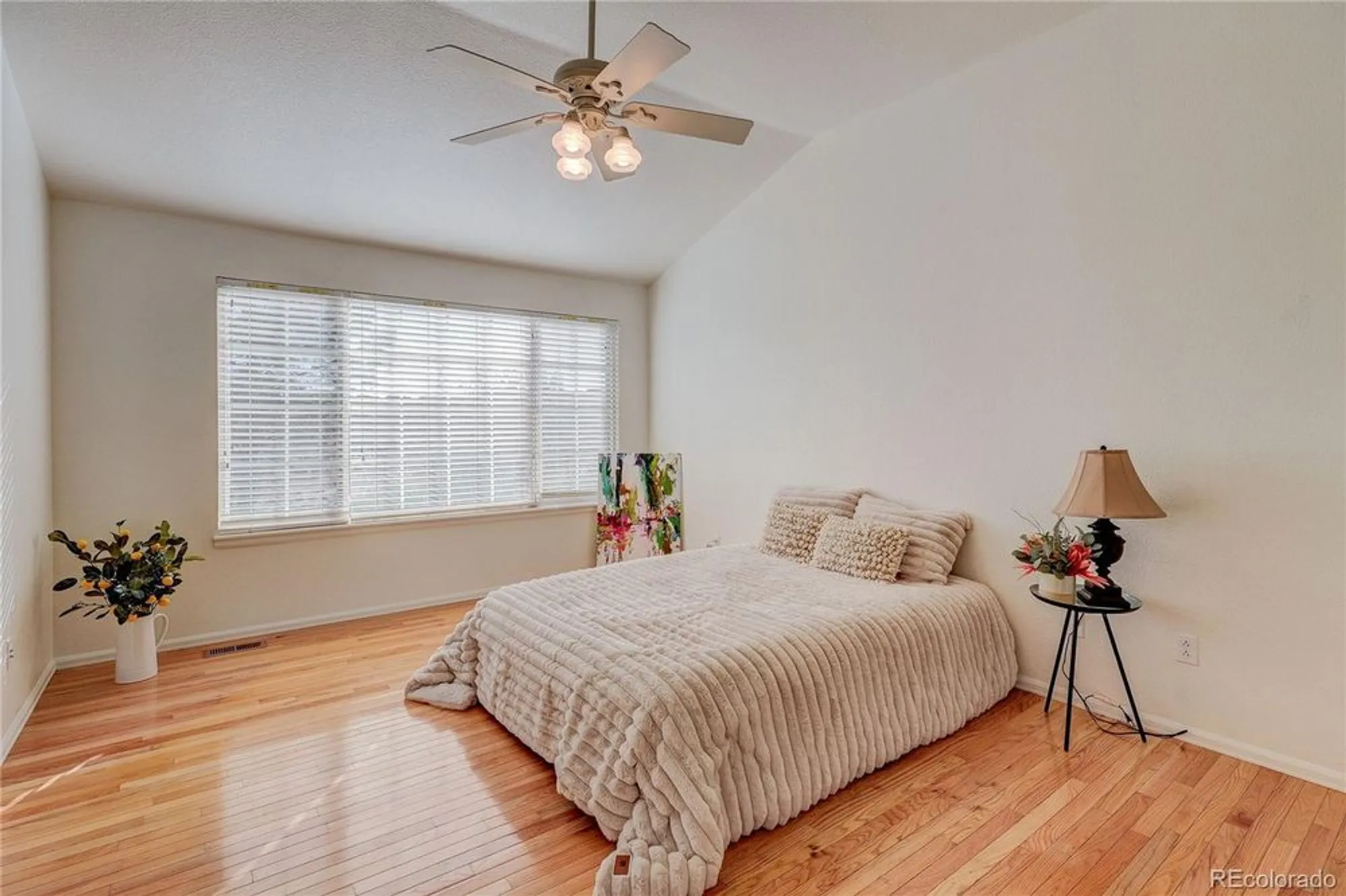 Property Slideshow image 18 of 45 | 22460 e heritage pkwy, Aurora, CO, 80016