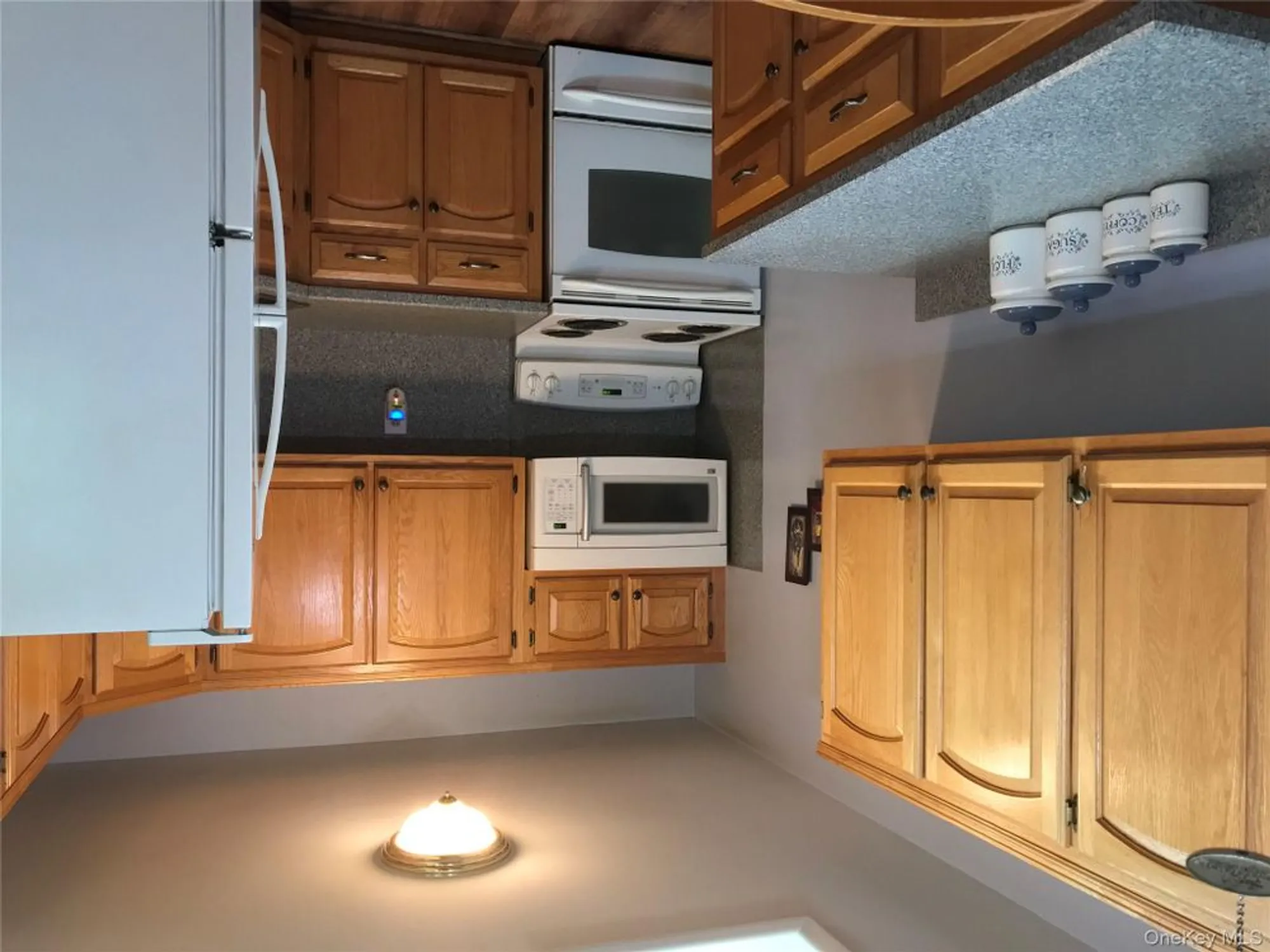 Property Slideshow image 4 of 13 | 405 woodbridge dr d, Ridge, NY, 11961