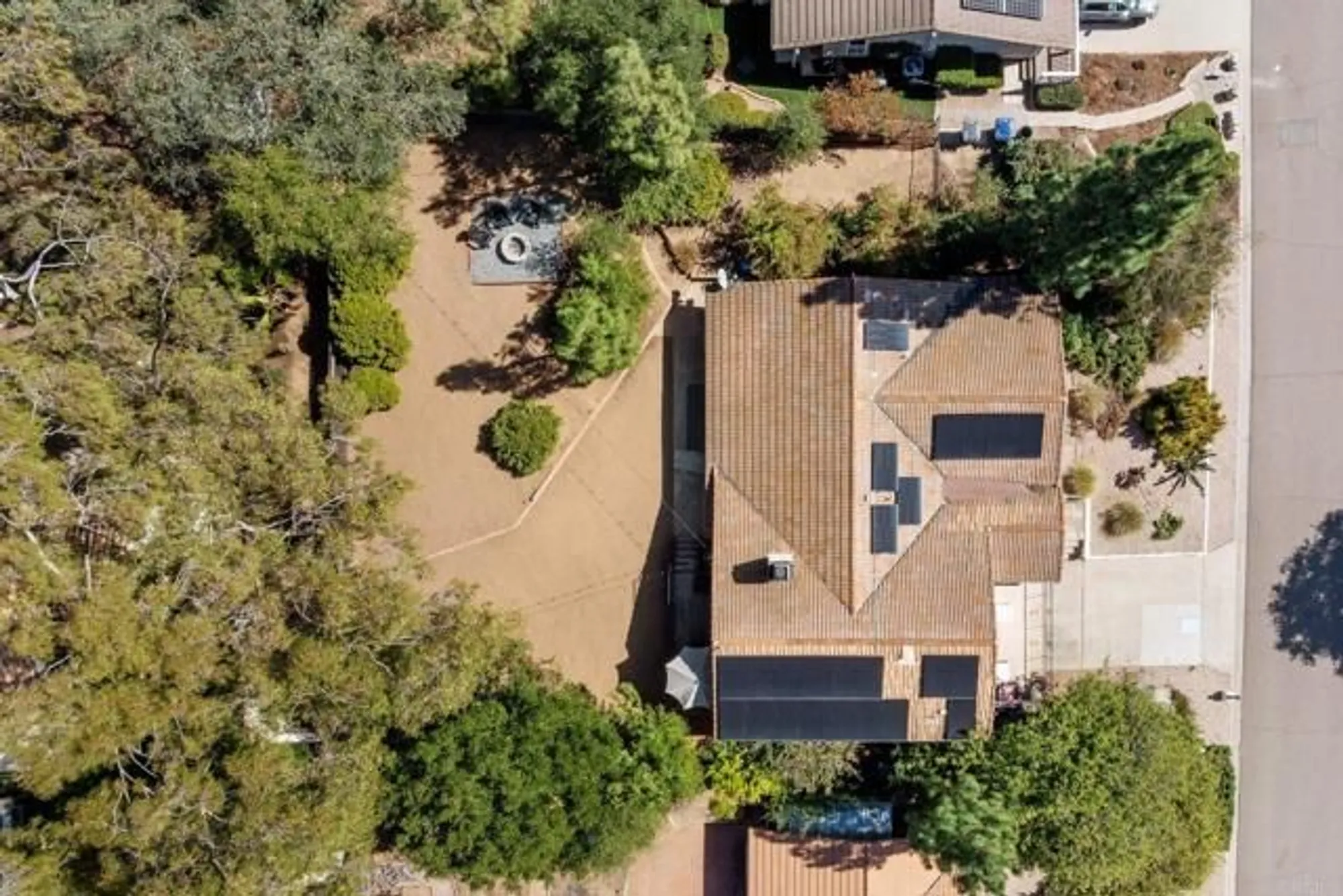 Property Slideshow image 43 of 53 | 10512 moon view way, Escondido, CA, 92026