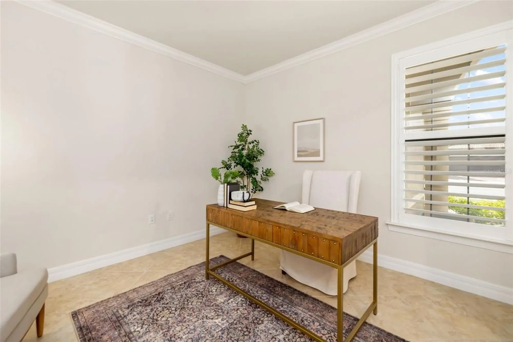 Property Slideshow image 18 of 83 | 11192 whimbrel ln, Sarasota, FL, 34238