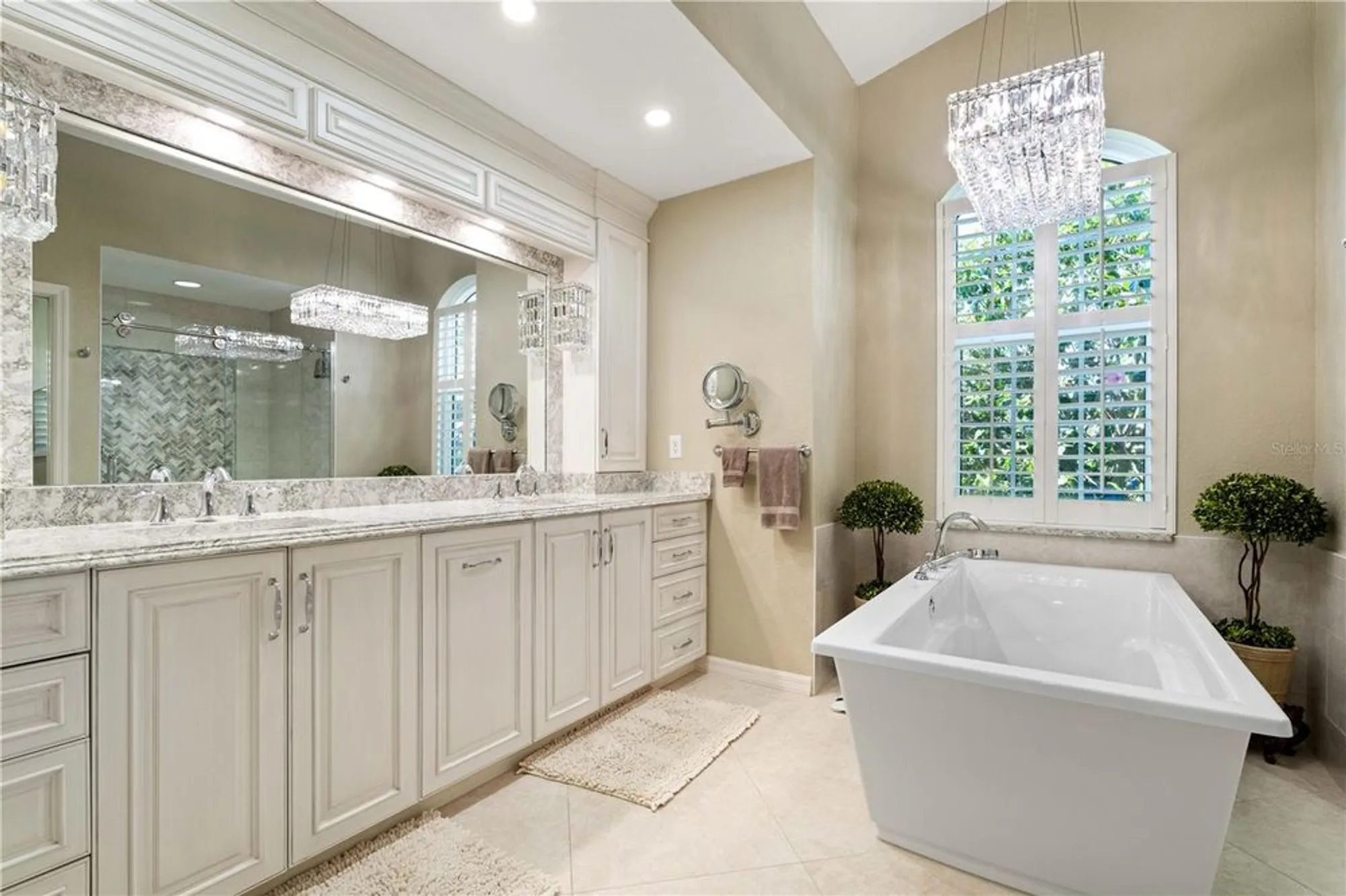 Property Slideshow image 41 of 71 | 13761 long lake ln, Port Charlotte, FL, 33953