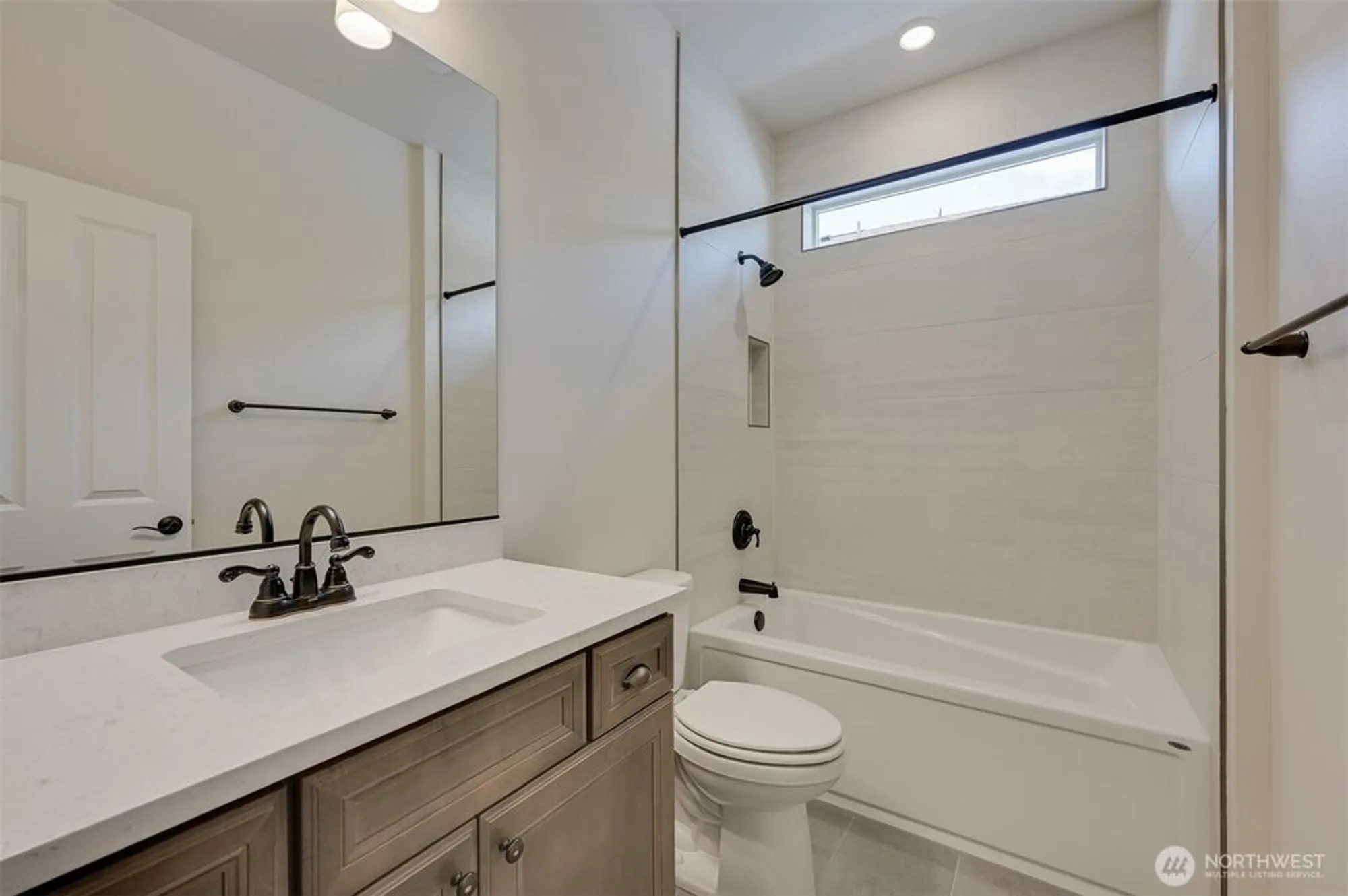 Property Slideshow image 8 of 36 | 14824 206th ave e unit e, Bonney Lake, WA, 98391