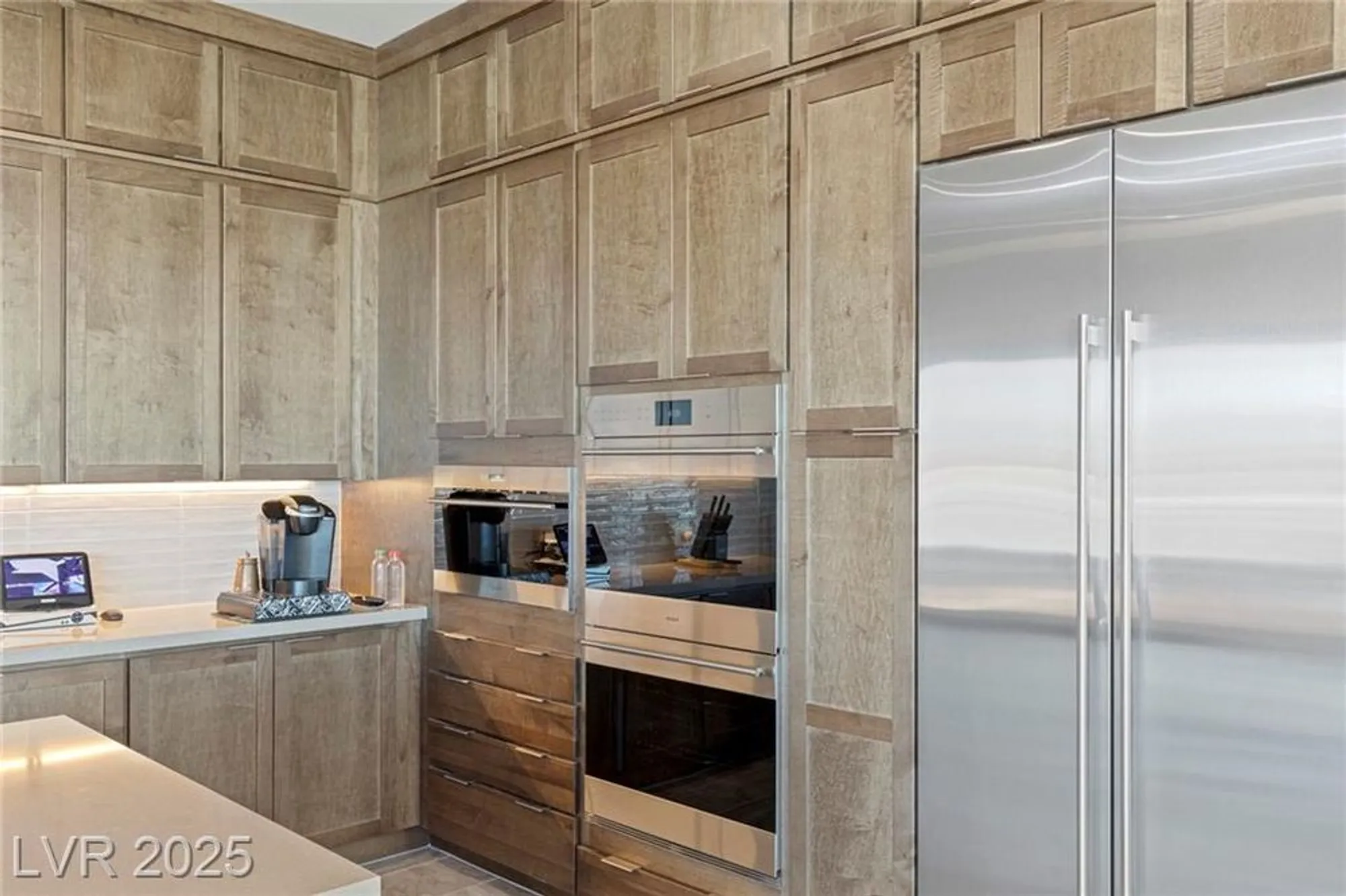 Property Slideshow image 12 of 85 | 53 falling ridge ln, Henderson, NV, 89011