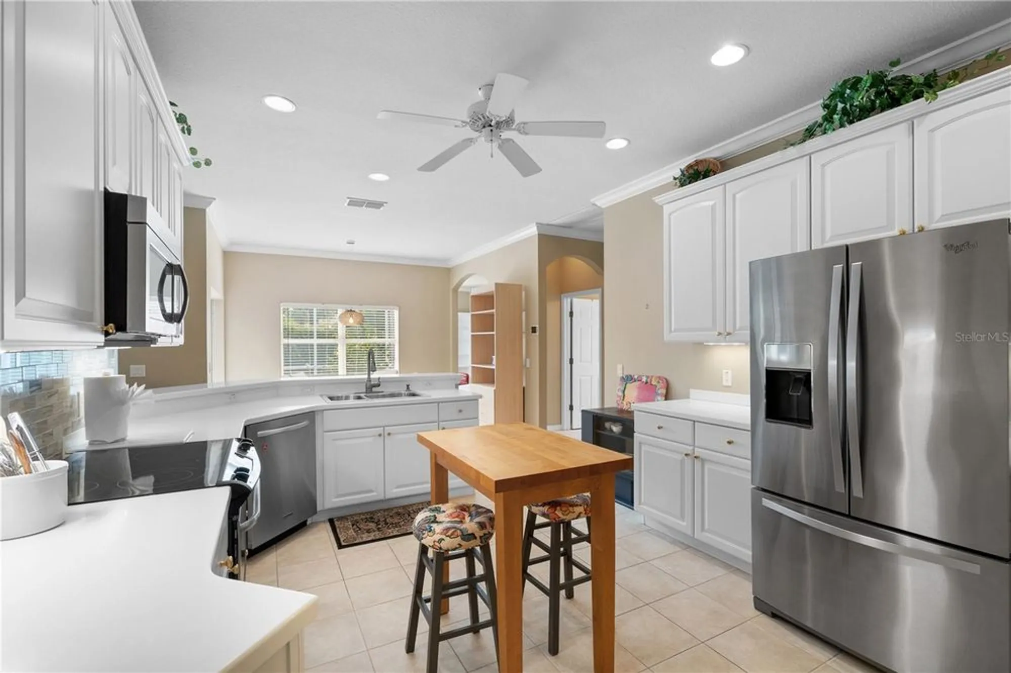 Property Slideshow image 8 of 53 | 253 sand piper dr, Kissimmee, FL, 34759