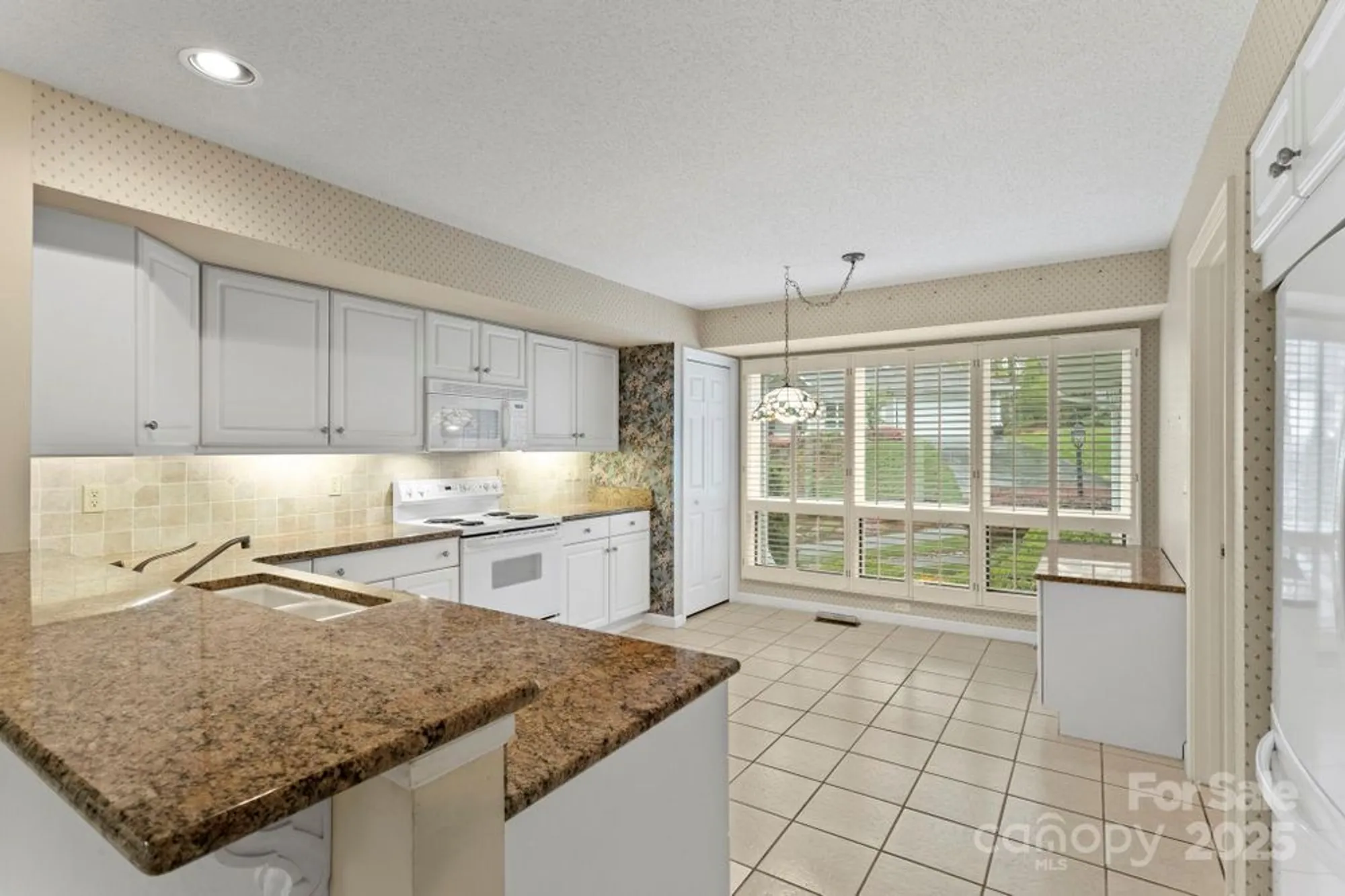 Property Slideshow image 11 of 33 | 111 broadmoor dr 19, Flat Rock, NC, 28731