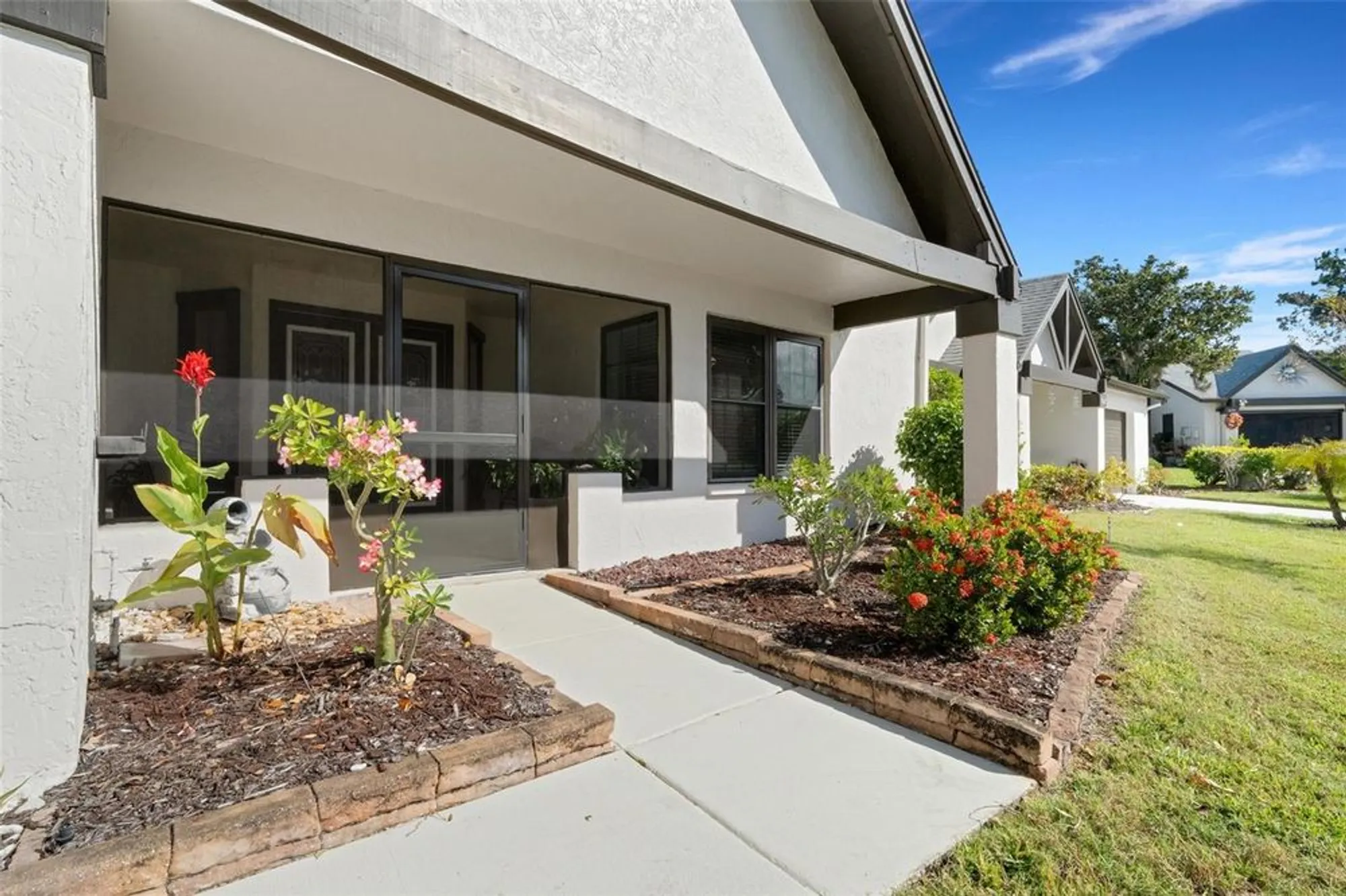 Property Slideshow image 2 of 79 | 3681 ridgemont ct, Palm Harbor, FL, 34684