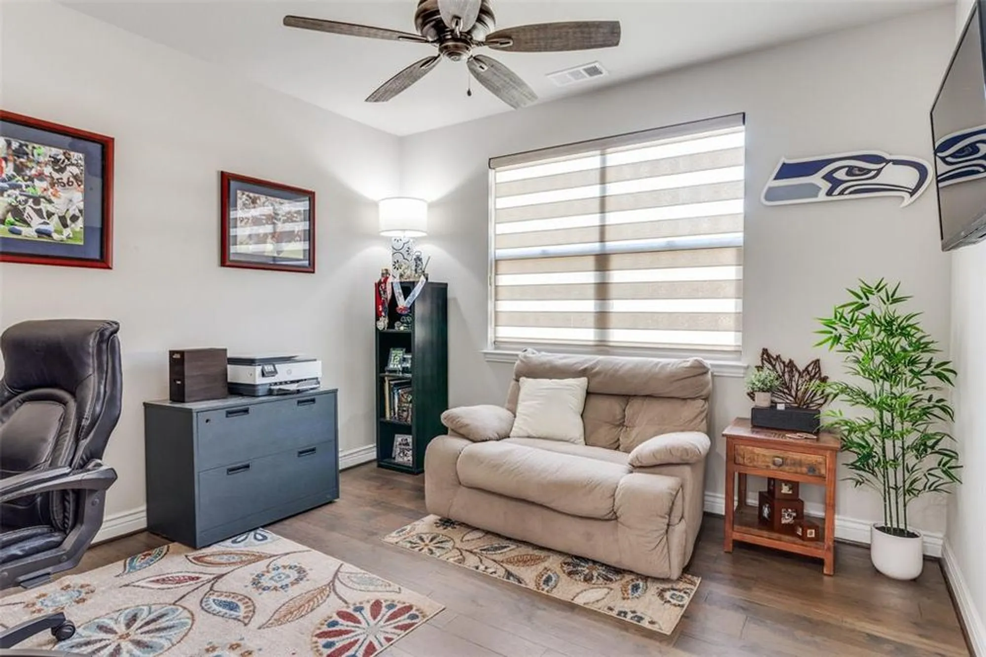 Property Slideshow image 24 of 36 | 9900 silver rock way, Denton, TX, 76207