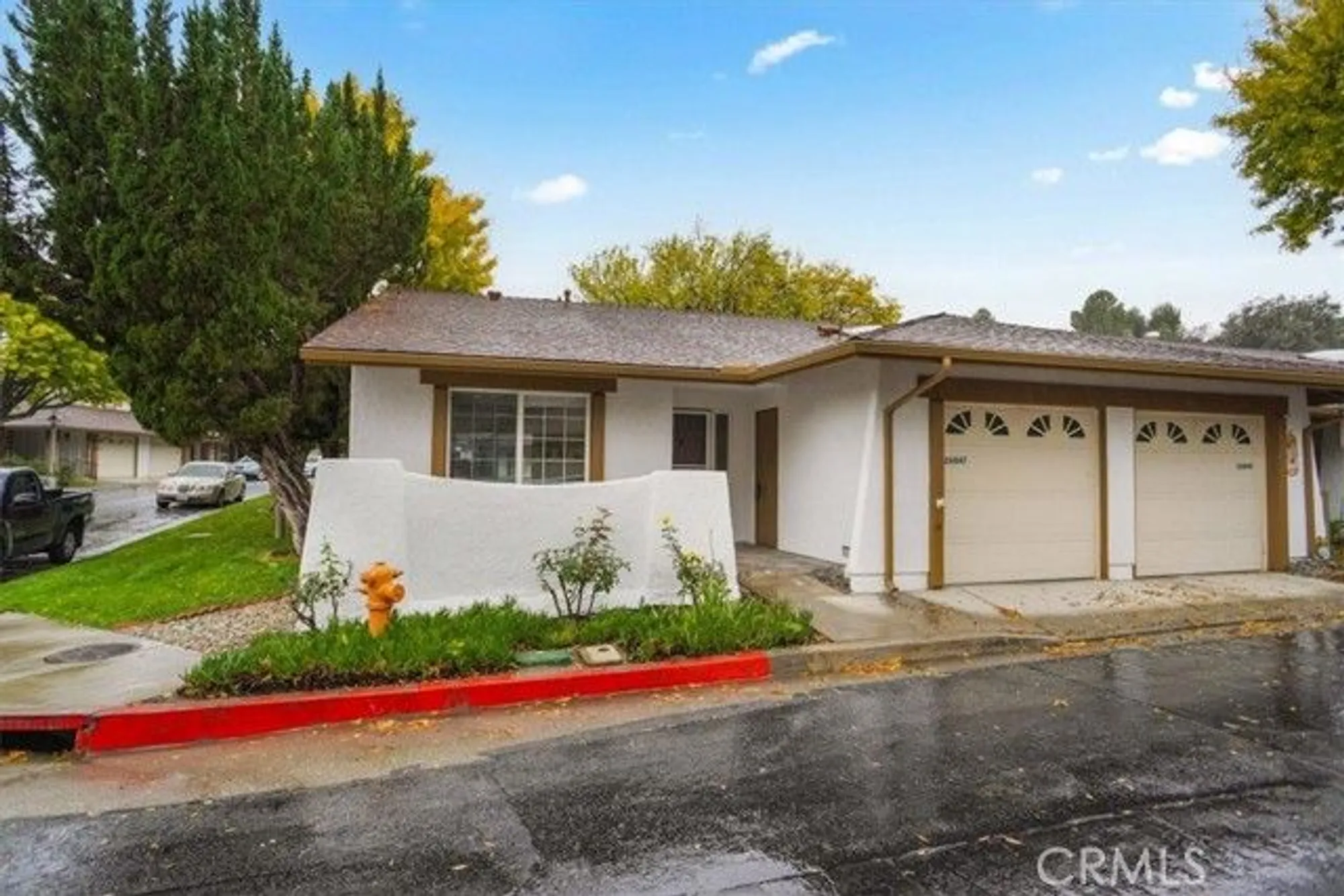 Property Slideshow image 1 of 33 | 26847 oak branch cir, Newhall, CA, 91321