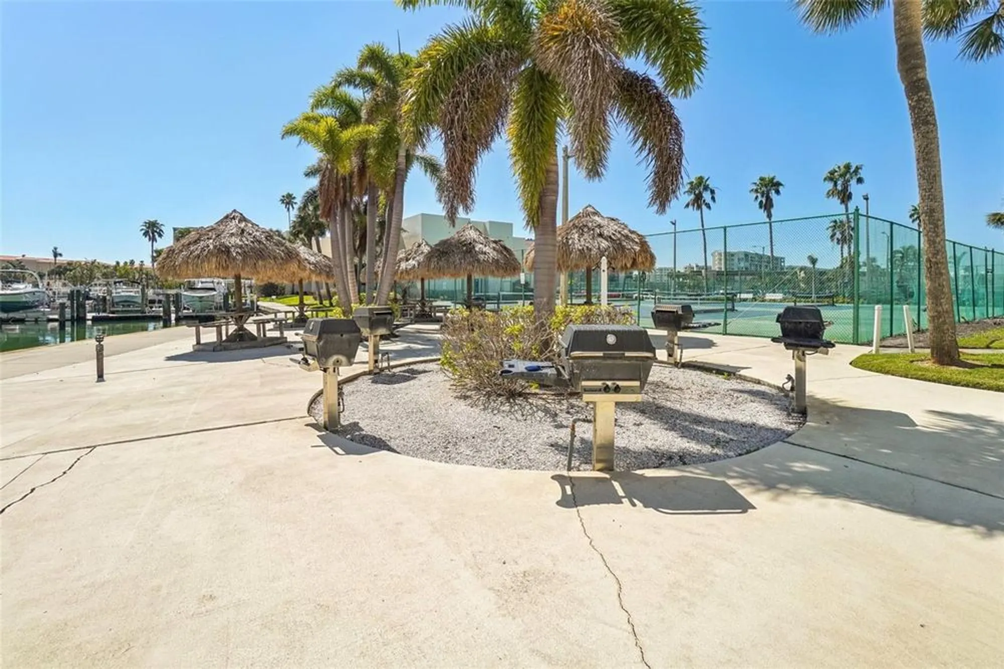 Property Slideshow image 37 of 53 | 7400 sun island dr 712, South Pasadena, FL, 33707