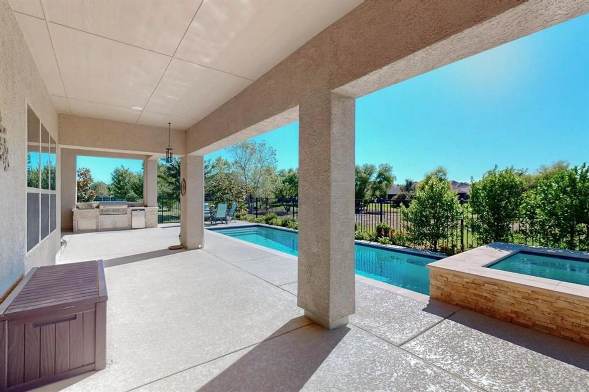 Property Slideshow image 36 of 40 | 11013 cartwright dr, Denton, TX, 76207