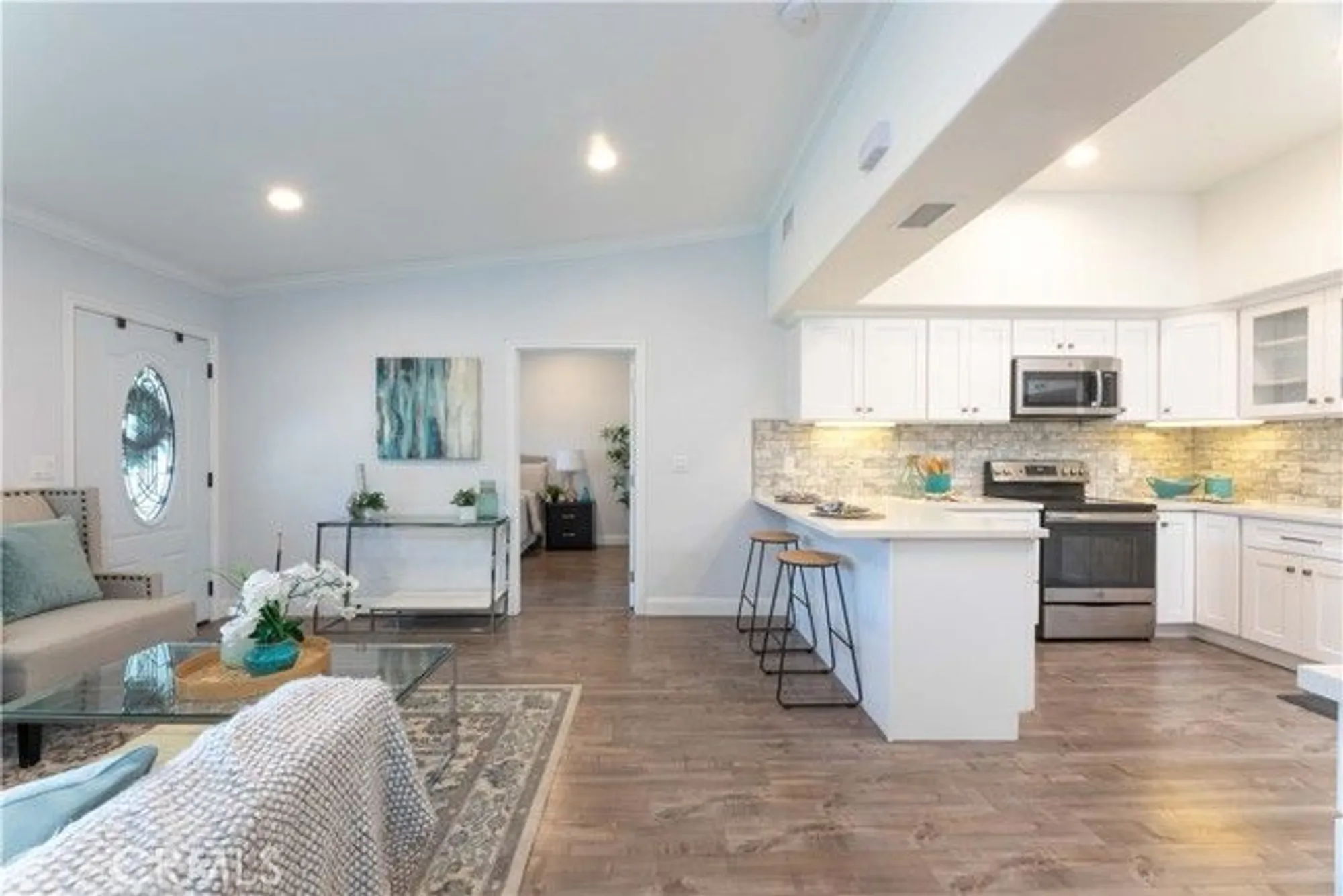 Property Slideshow image 9 of 51 | 1221 knollwood m4 47h, Seal Beach, CA, 90740