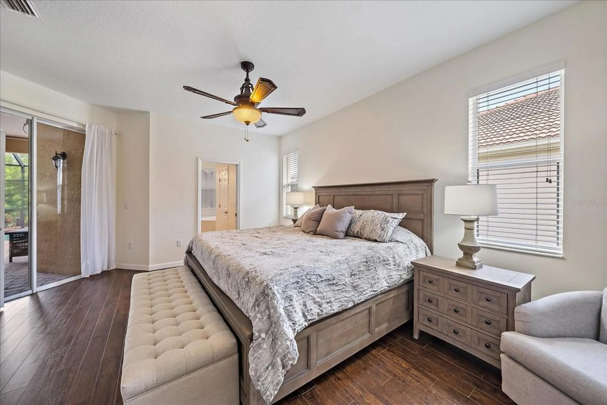 Property Slideshow image 19 of 46 | 131 river enclave ct, Bradenton, FL, 34212