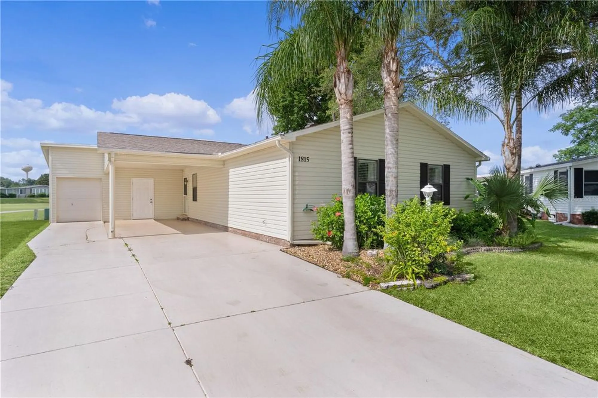 Property Slideshow image 4 of 34 | 1815 kaufman cir, The Villages, FL, 32159