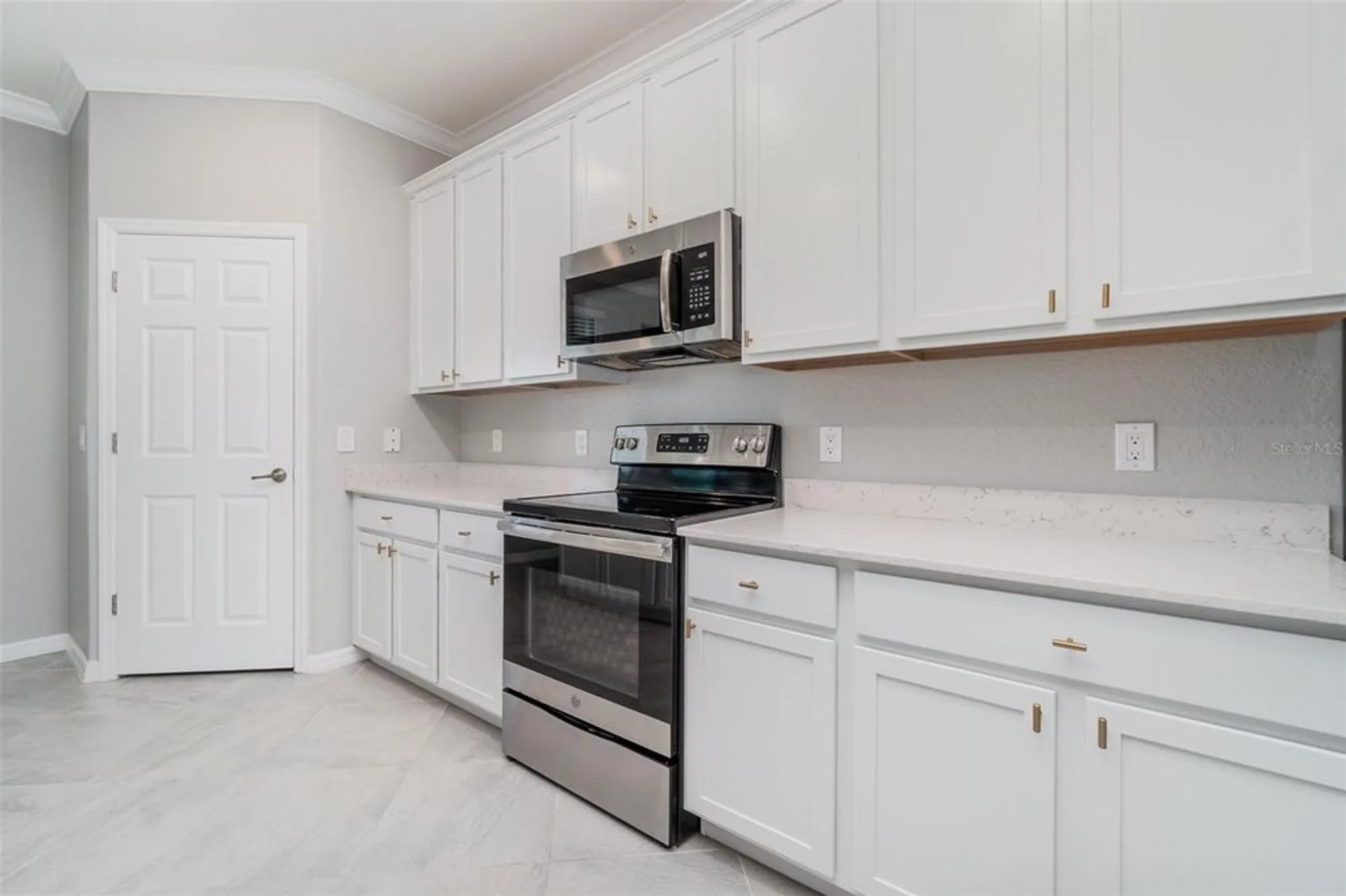 Property Slideshow image 13 of 33 | 10800 tarflower dr 202, Venice, FL, 34293