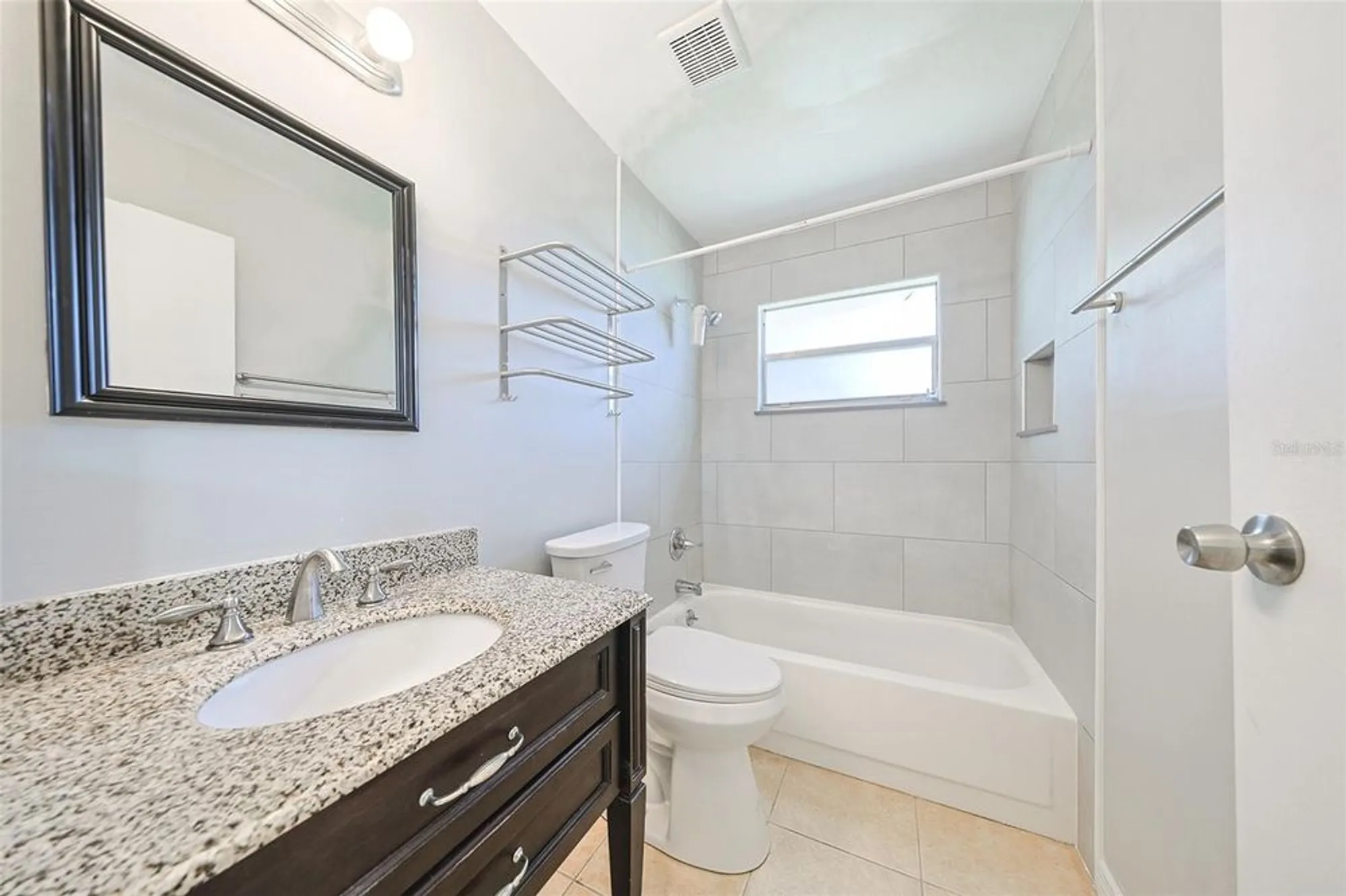 Property Slideshow image 16 of 59 | 202 bedford st 72, Sun City Center, FL, 33573