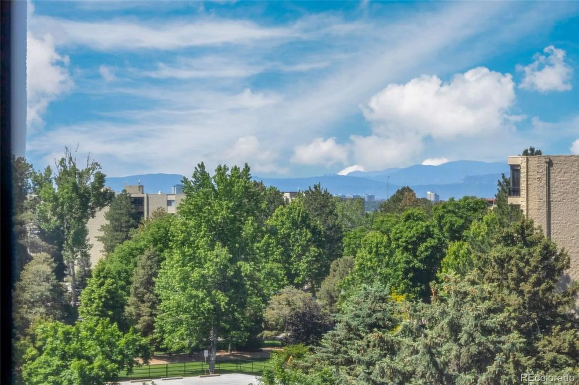 Property Slideshow image 10 of 44 | 14001 e marina dr apt 607, Aurora, CO, 80014