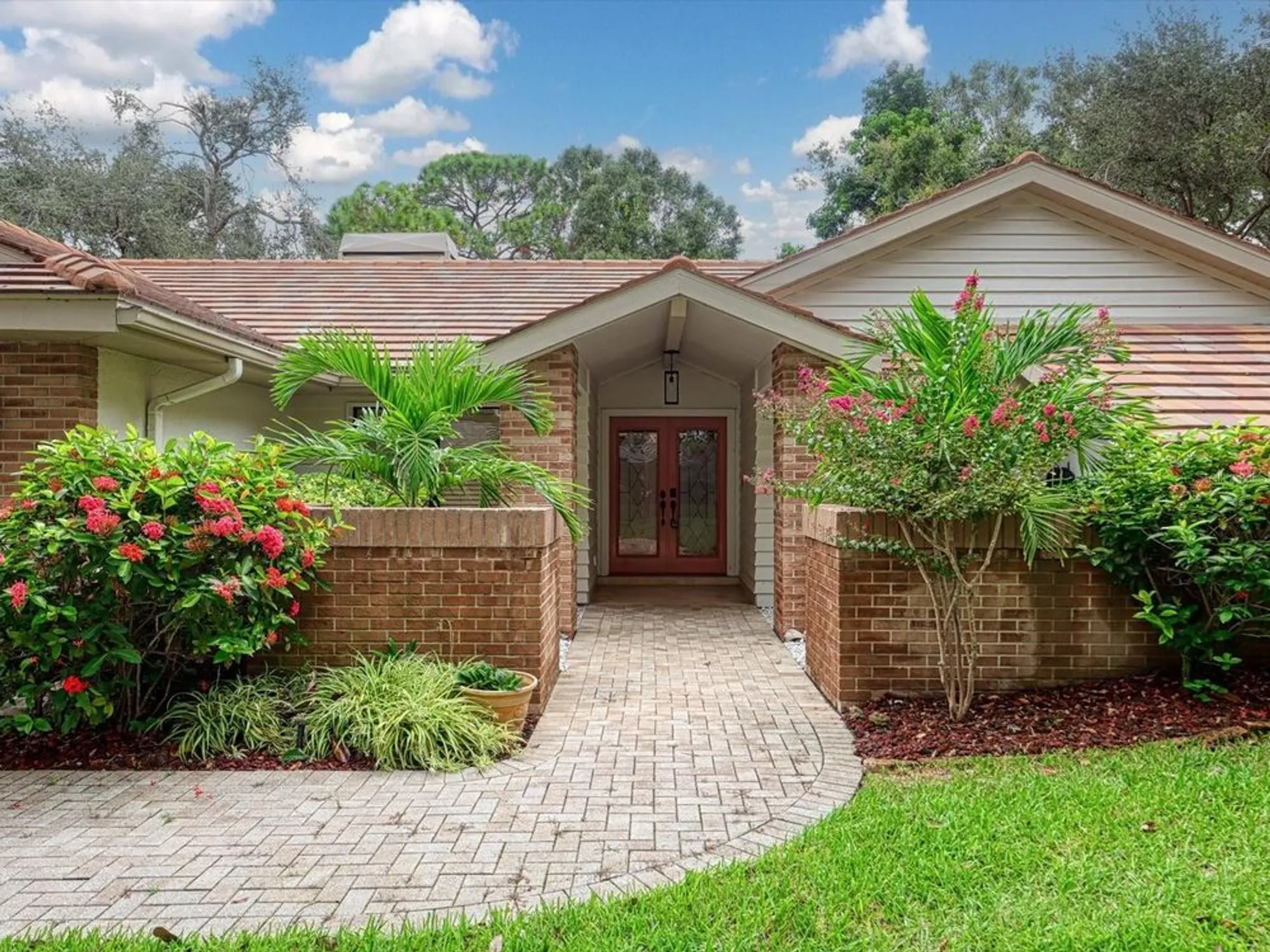 Property Slideshow image 3 of 46 | 1612 pine harrier cir, Sarasota, FL, 34231